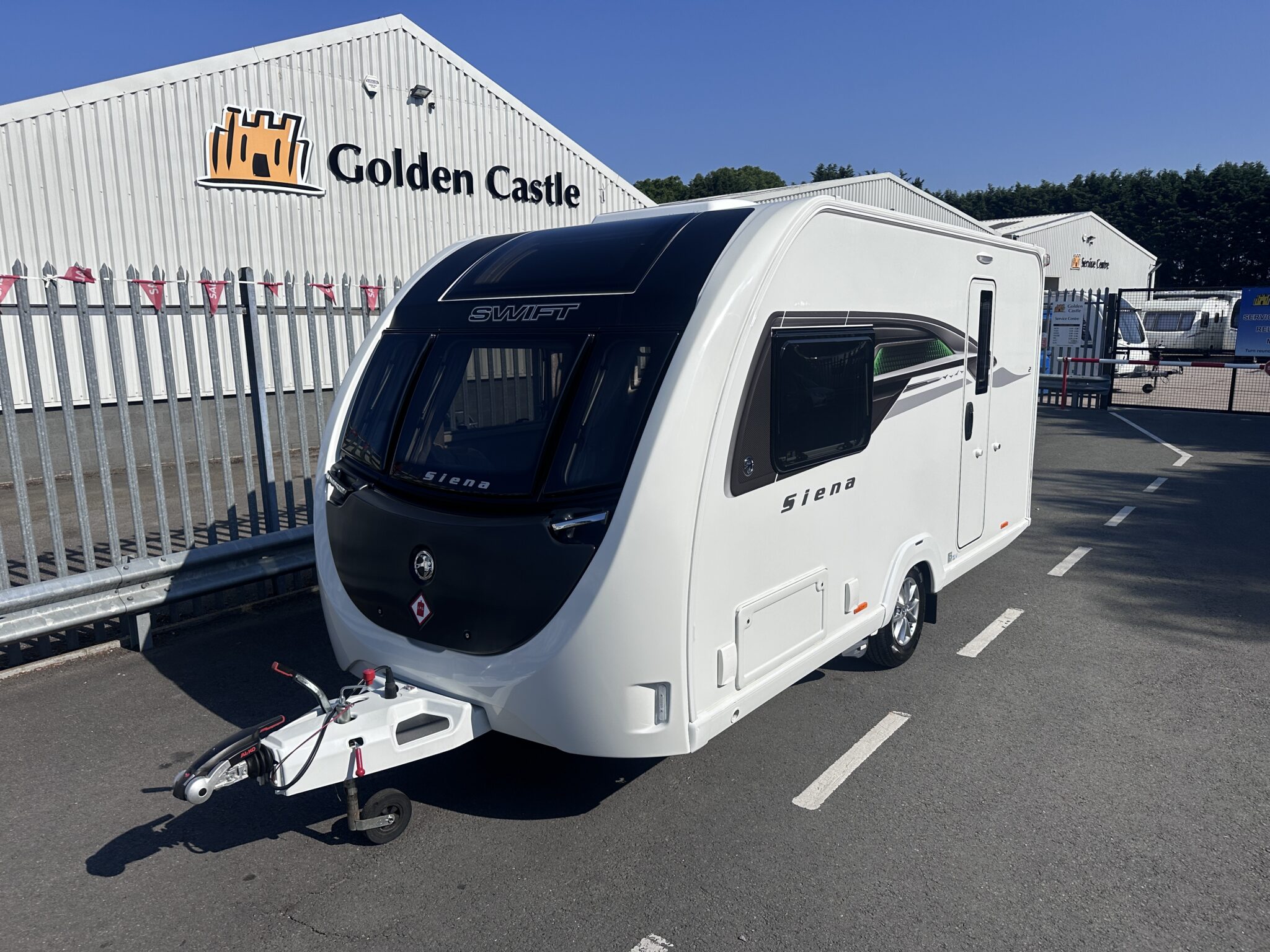 Swift Siena 2 (Sprite Alpine 2 Dealer Special) – 2024 Caravan