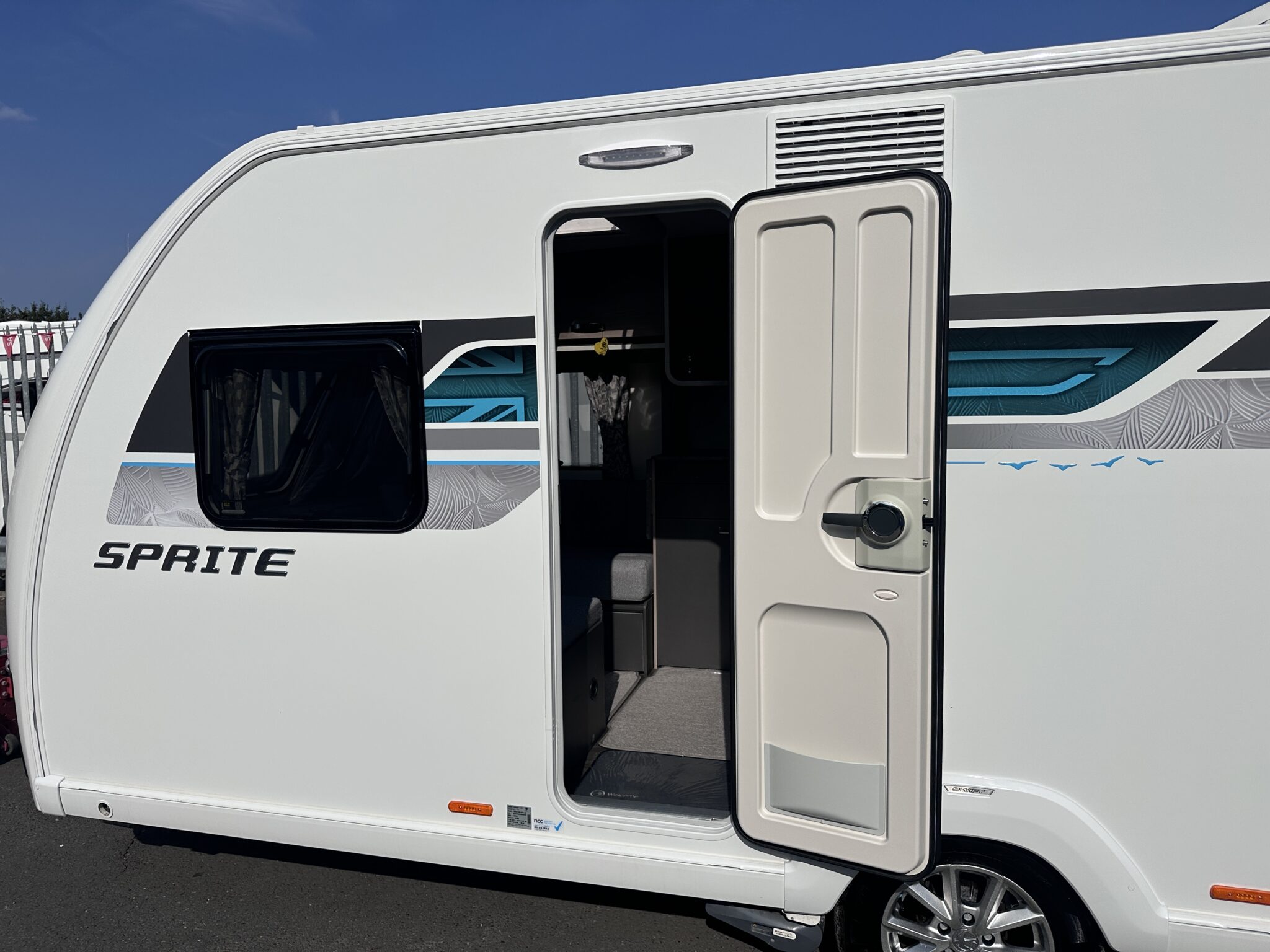 Swift Sprite Major 4 SB – 2025 Caravan - Image 10