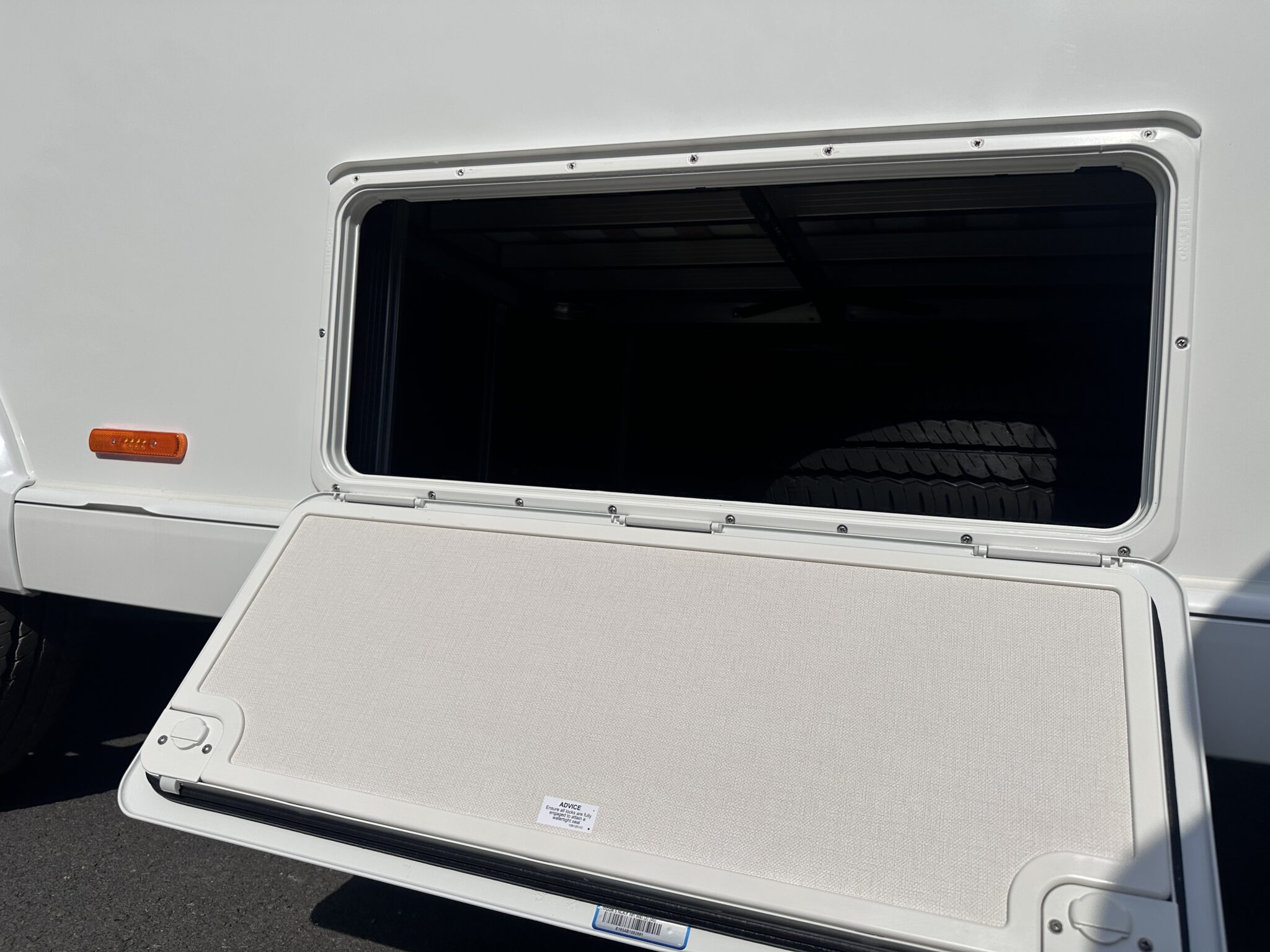 Swift Sprite Major 4 SB – 2025 Caravan - Image 23