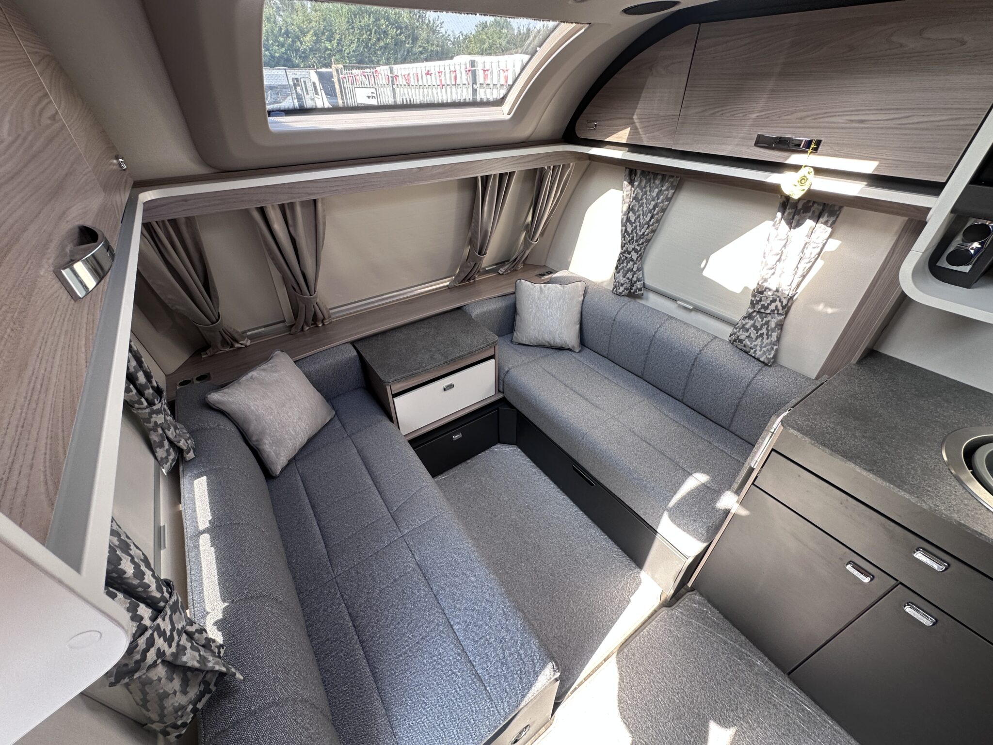Swift Sprite Major 4 SB – 2025 Caravan - Image 25