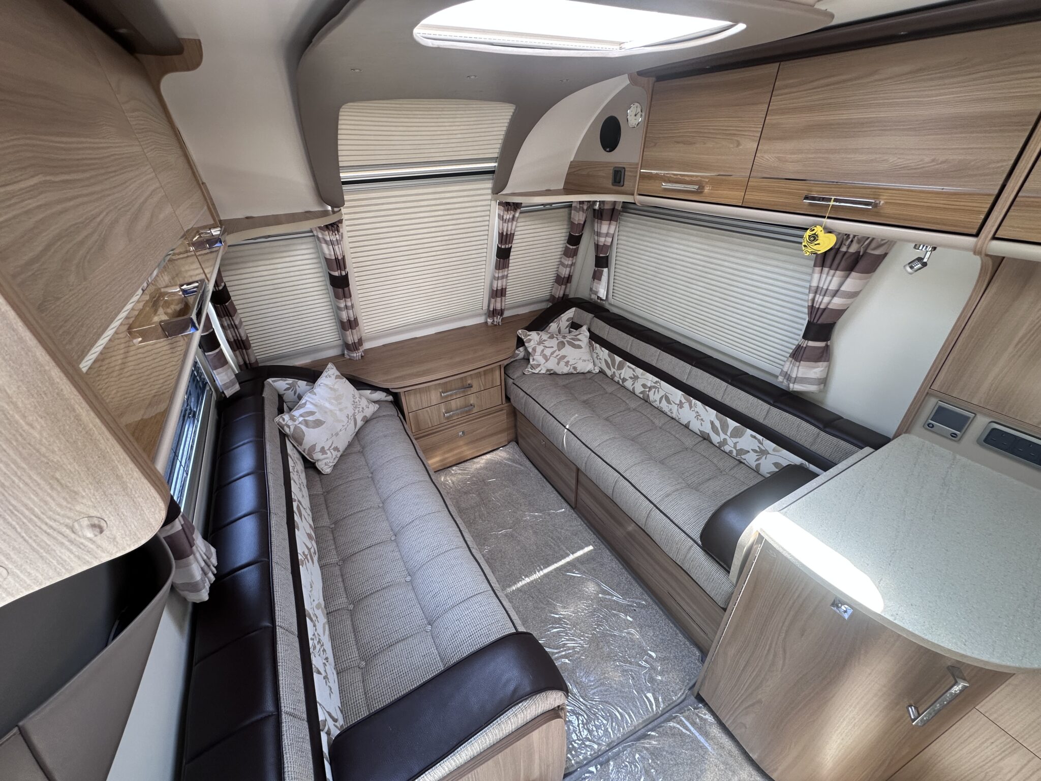 Bailey Unicorn Cadiz – 2016 Caravan - Image 29
