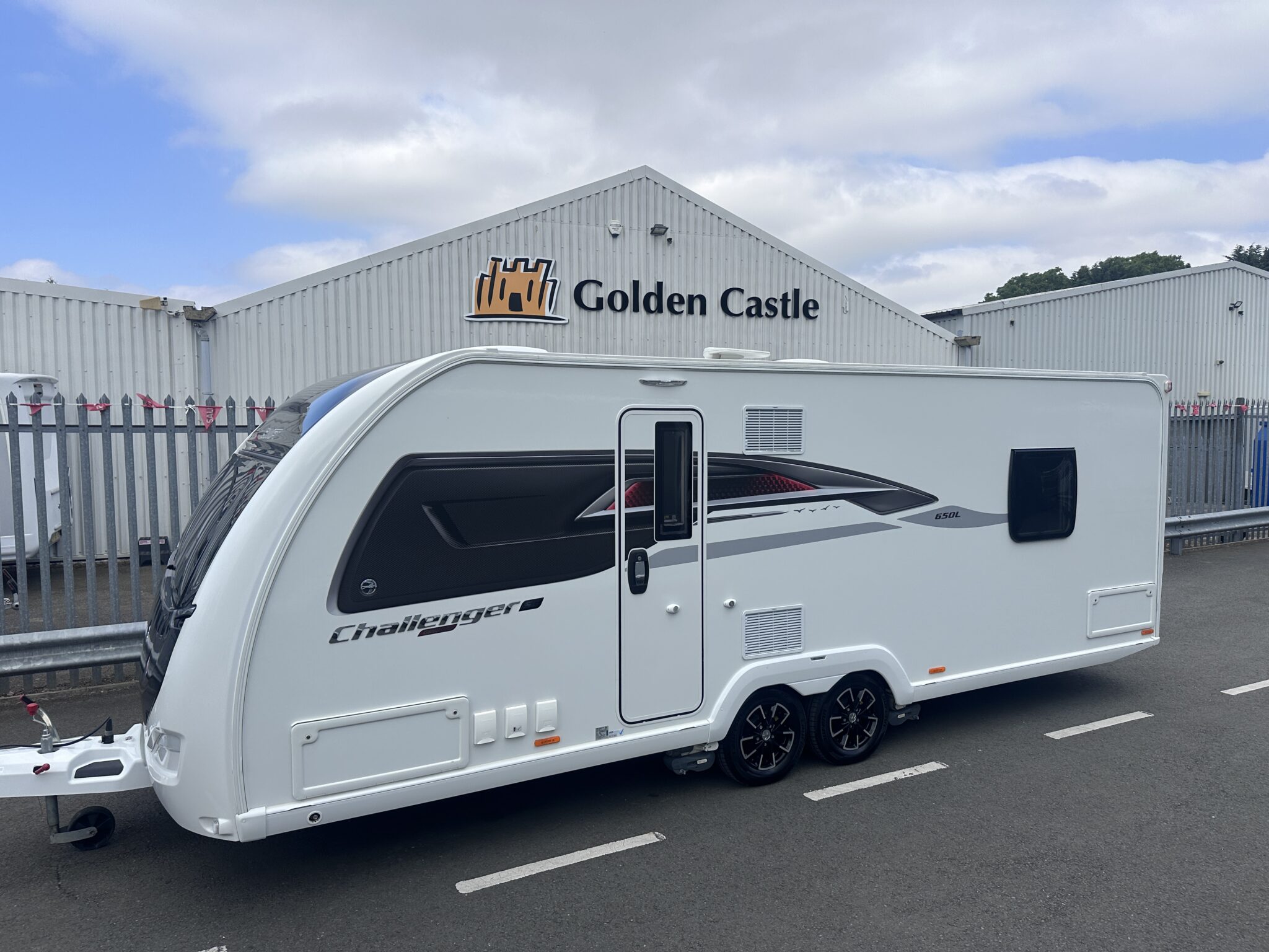 Swift Challenger Grande 650L – 2024 Caravan - Image 3