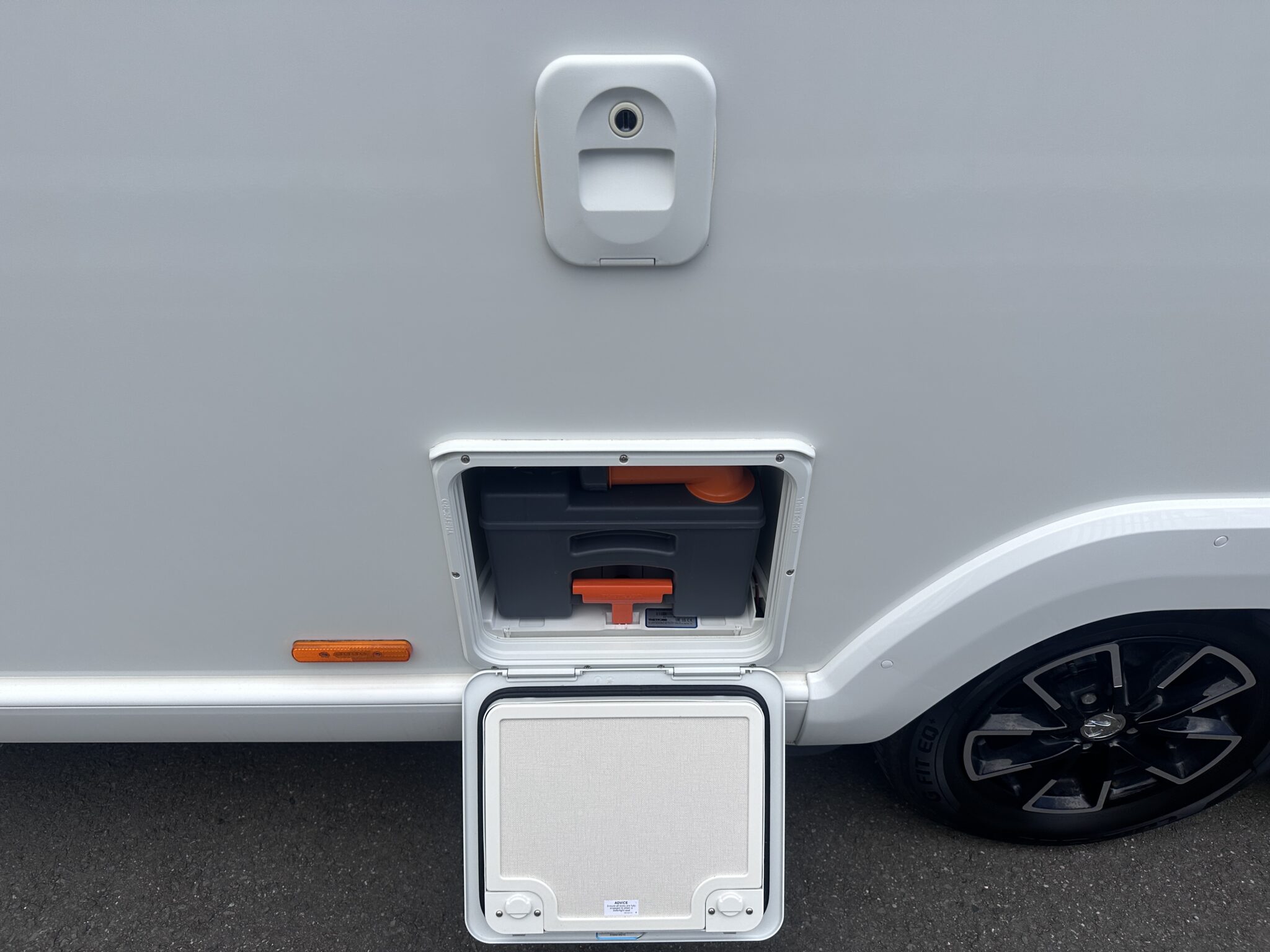 Swift Challenger Grande 650L – 2024 Caravan - Image 21