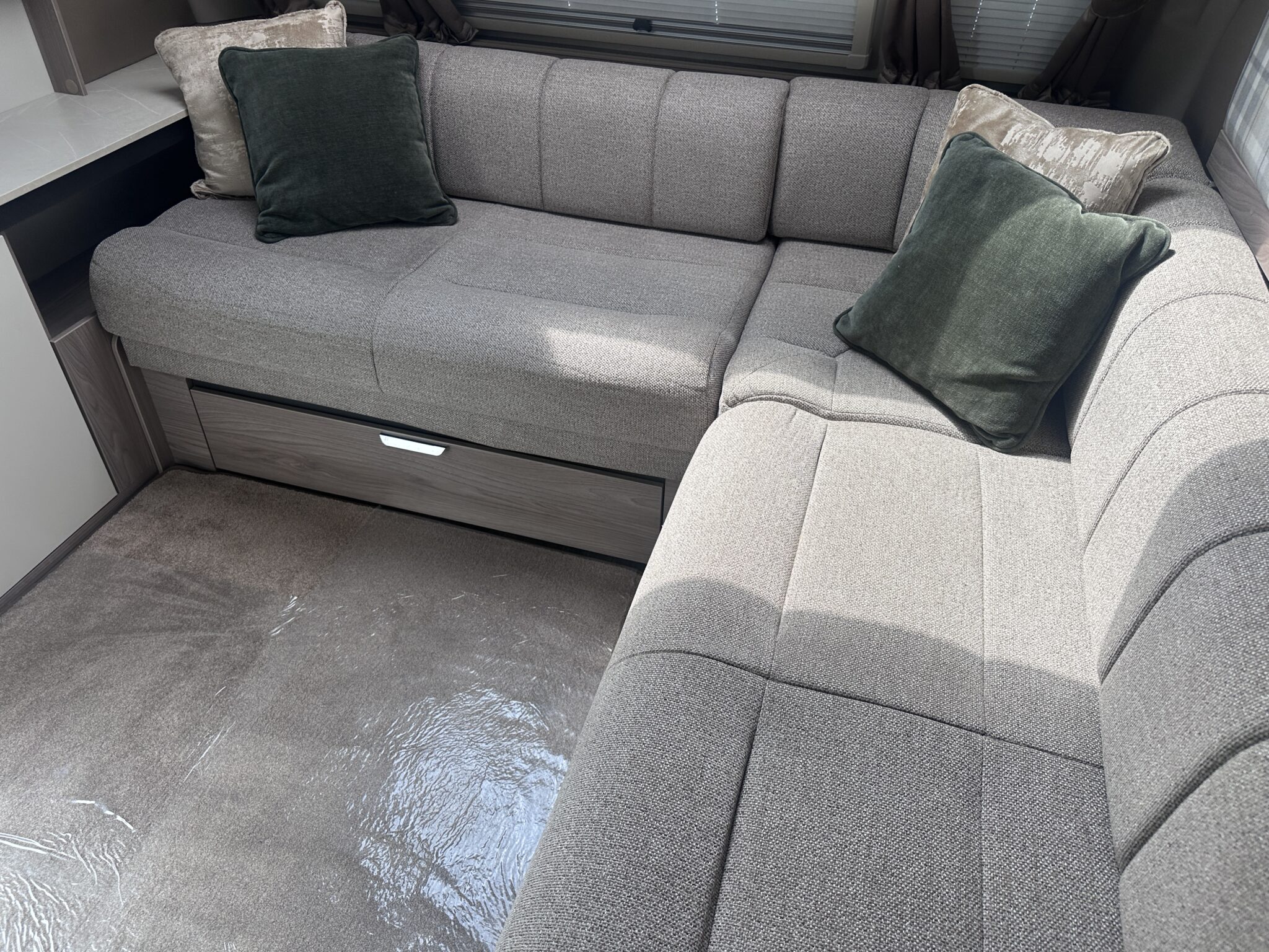 Swift Challenger Grande 650L – 2024 Caravan - Image 42