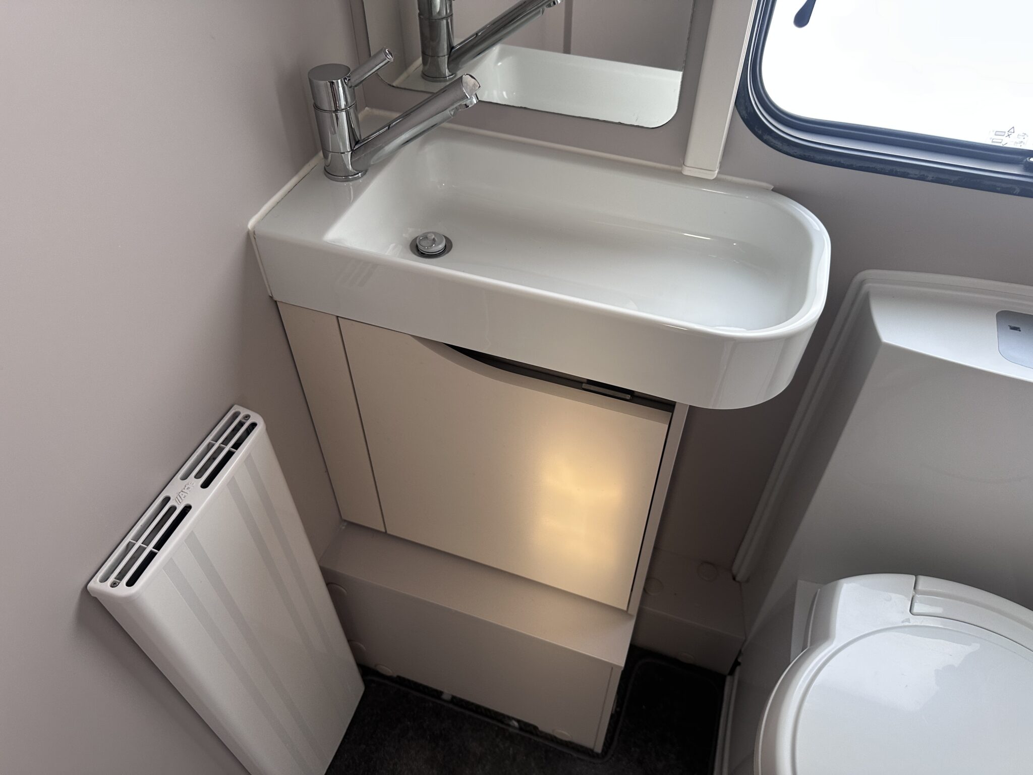 Adria Adora Tiber – 2022 Caravan - Image 66