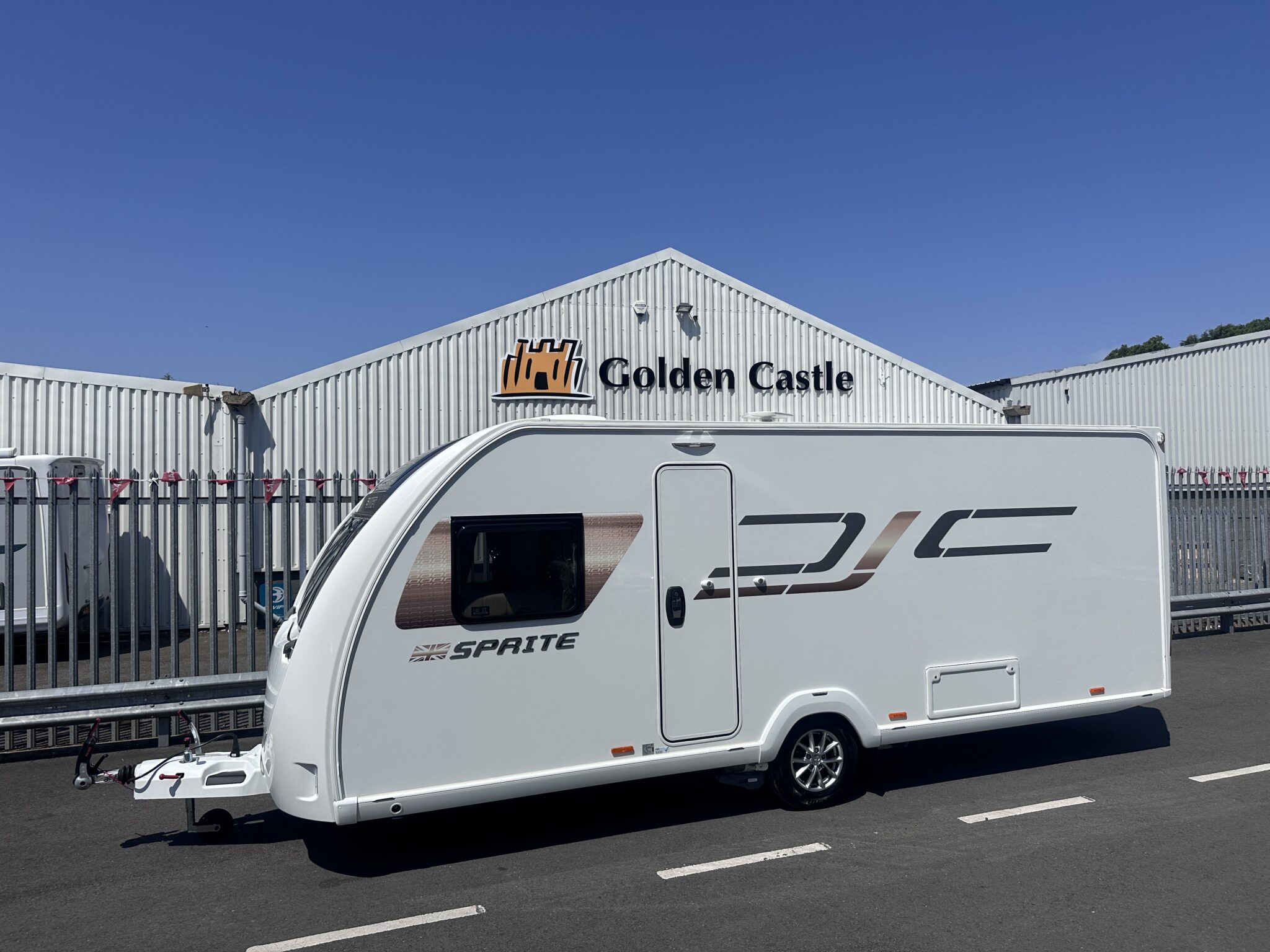 Swift Sprite Major 4SB – 2022 Caravan - Image 3