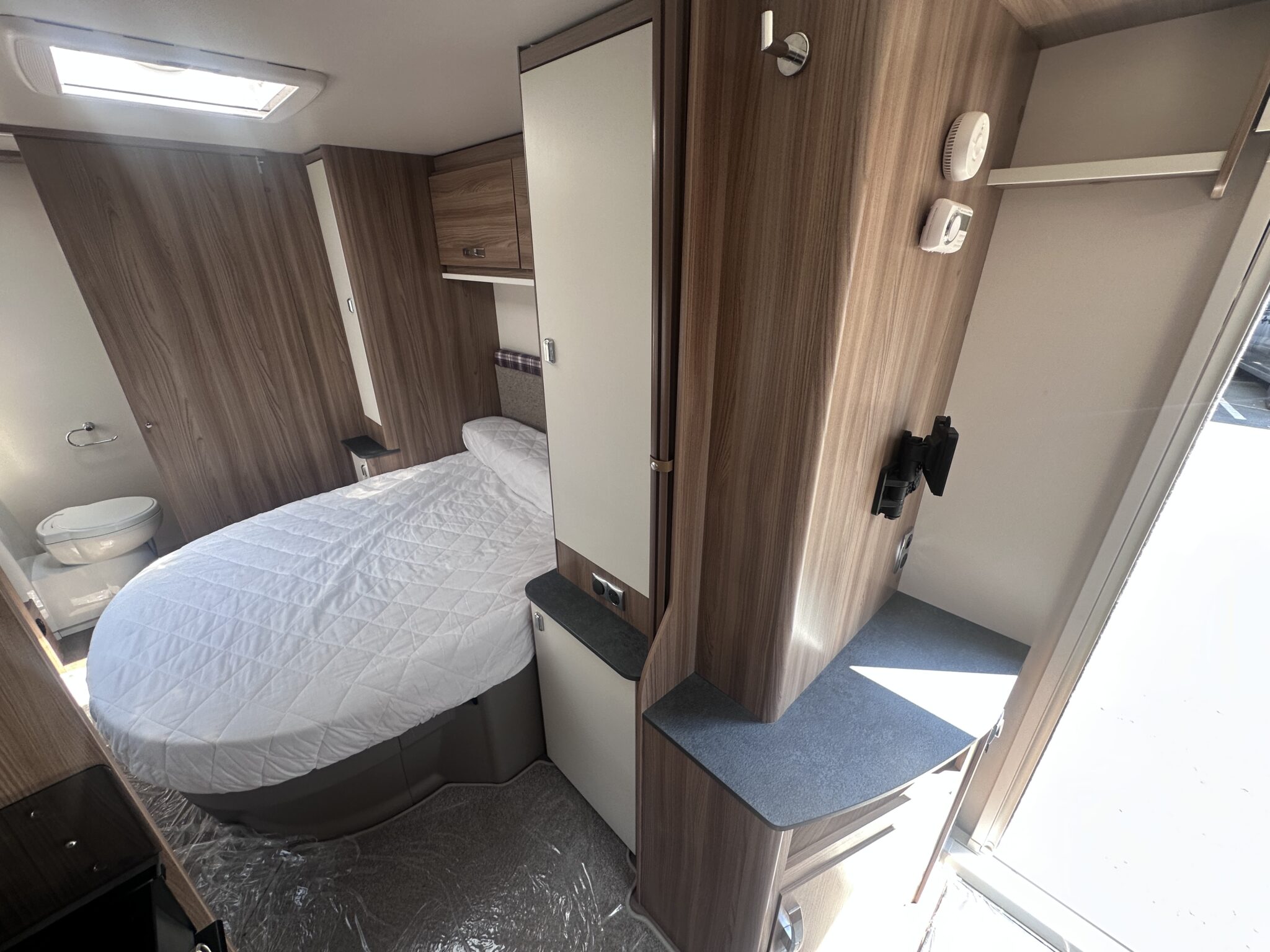 Swift Sprite Major 4SB – 2022 Caravan - Image 27