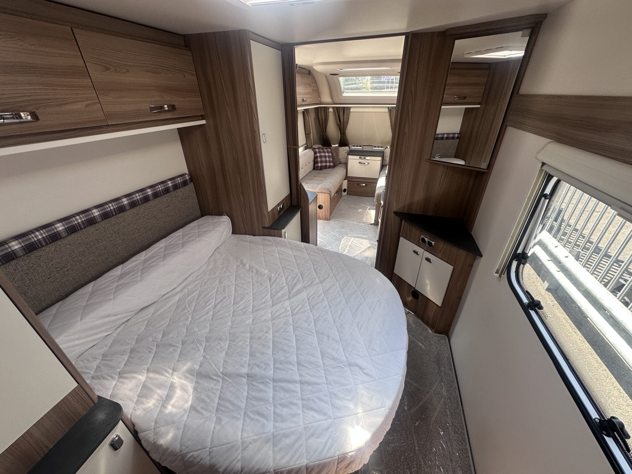 Swift Sprite Major 4SB – 2022 Caravan - Image 30