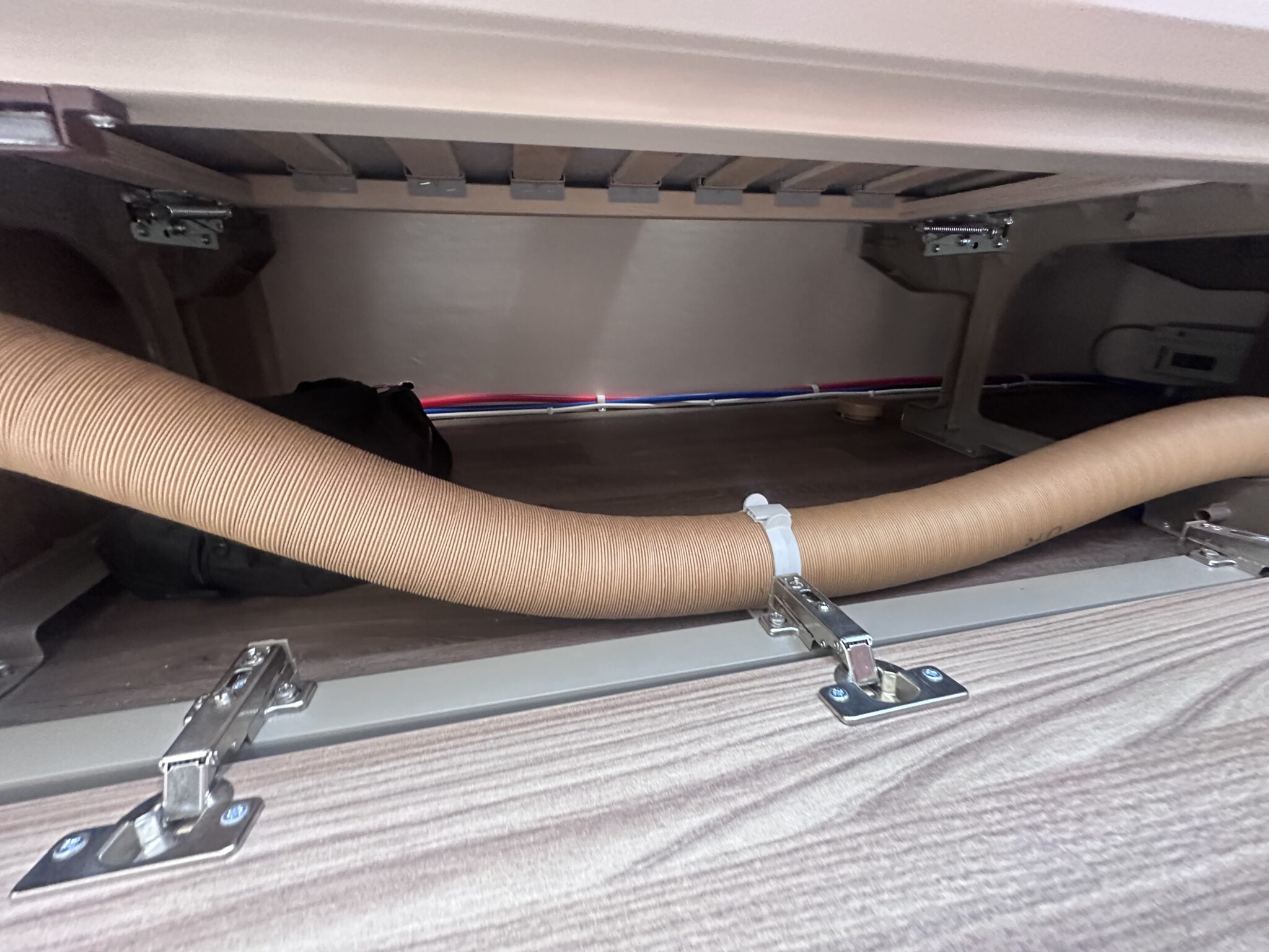 Swift Sprite Major 4SB – 2022 Caravan - Image 43