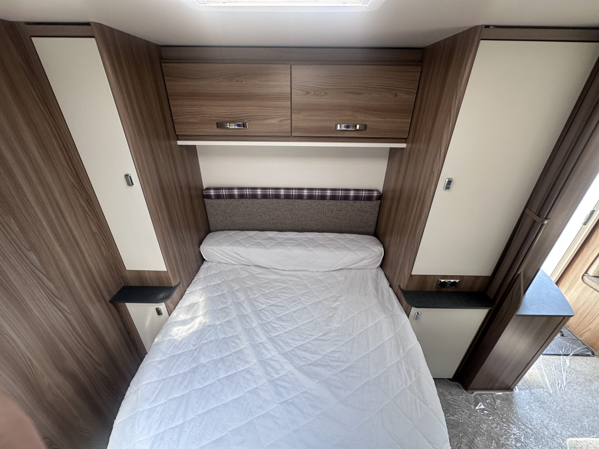 Swift Sprite Major 4SB – 2022 Caravan - Image 65