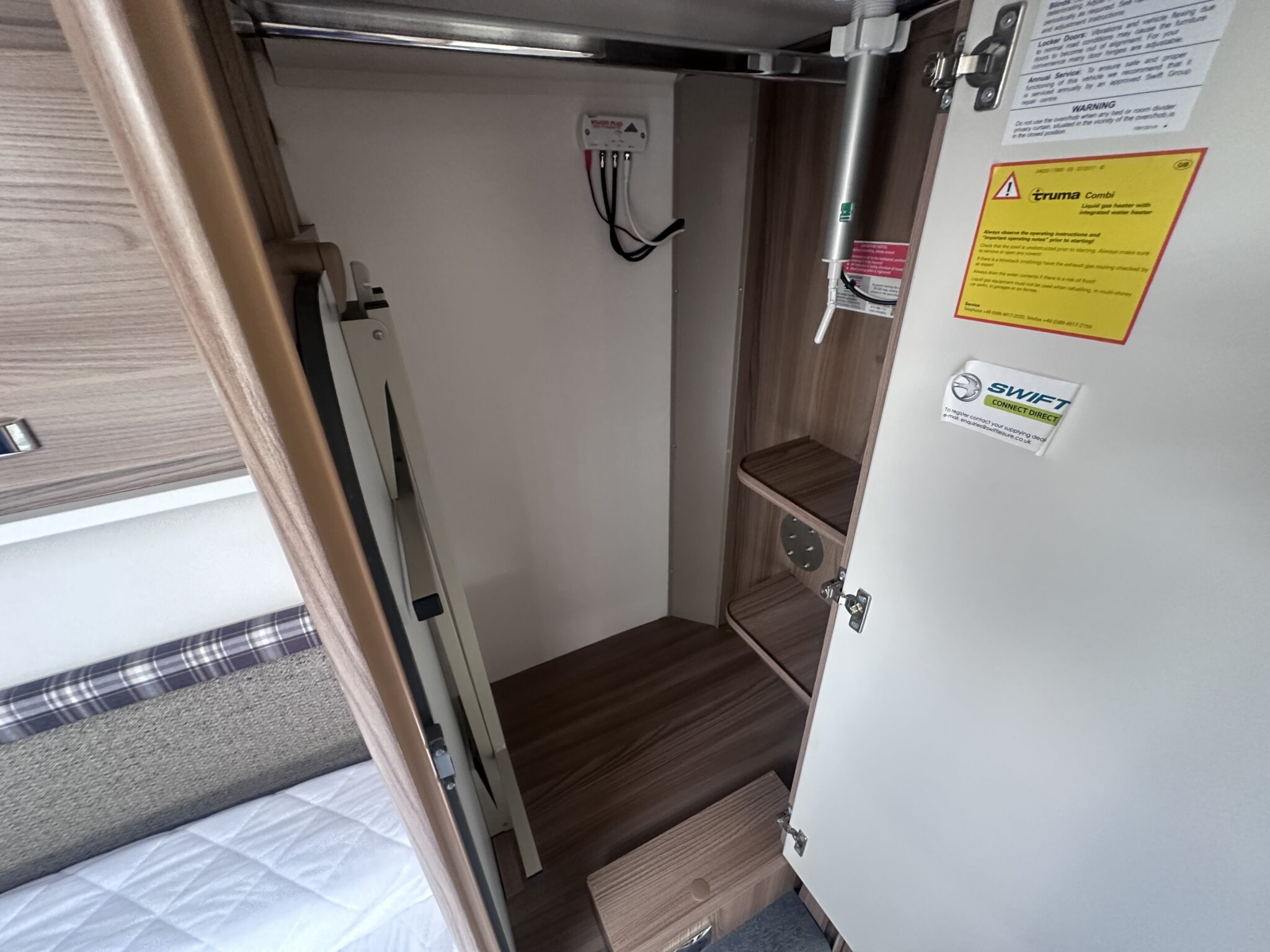 Swift Sprite Major 4SB – 2022 Caravan - Image 66