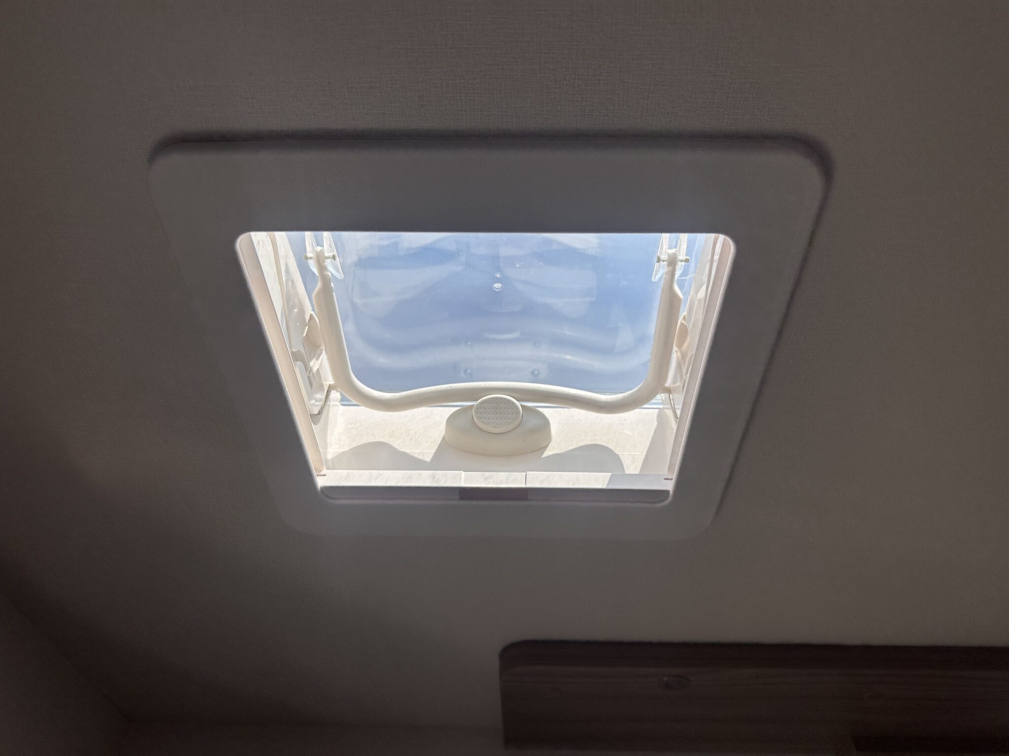 Swift Sprite Major 4SB – 2022 Caravan - Image 81