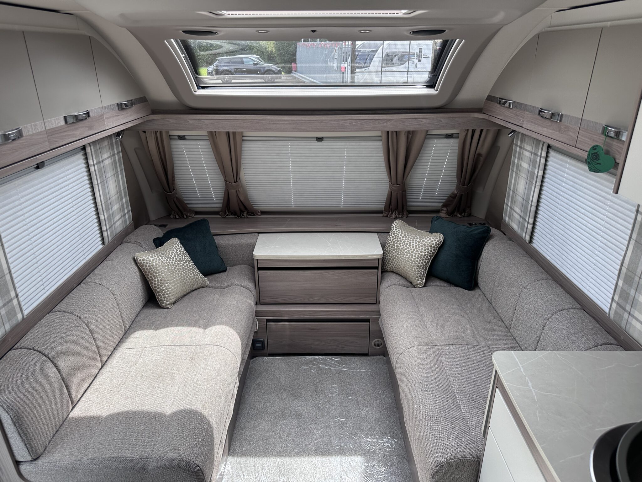 Swift Challenger Grande 580 SE – 2023 Caravan - Image 25