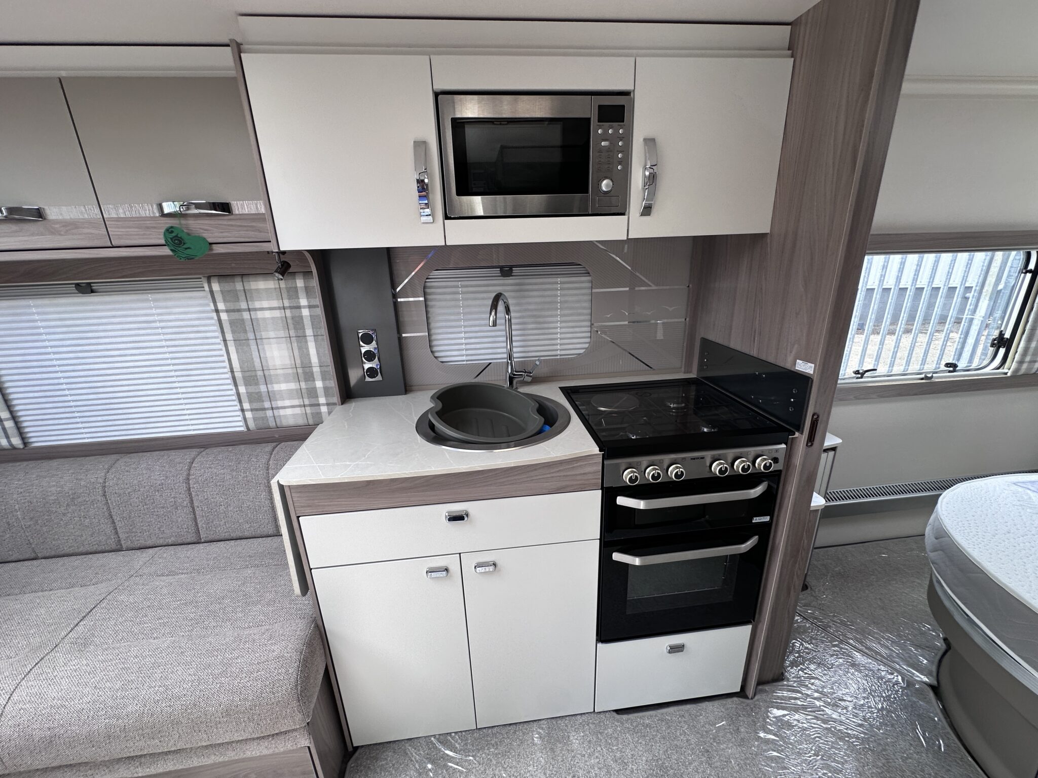 Swift Challenger Grande 580 SE – 2023 Caravan - Image 27