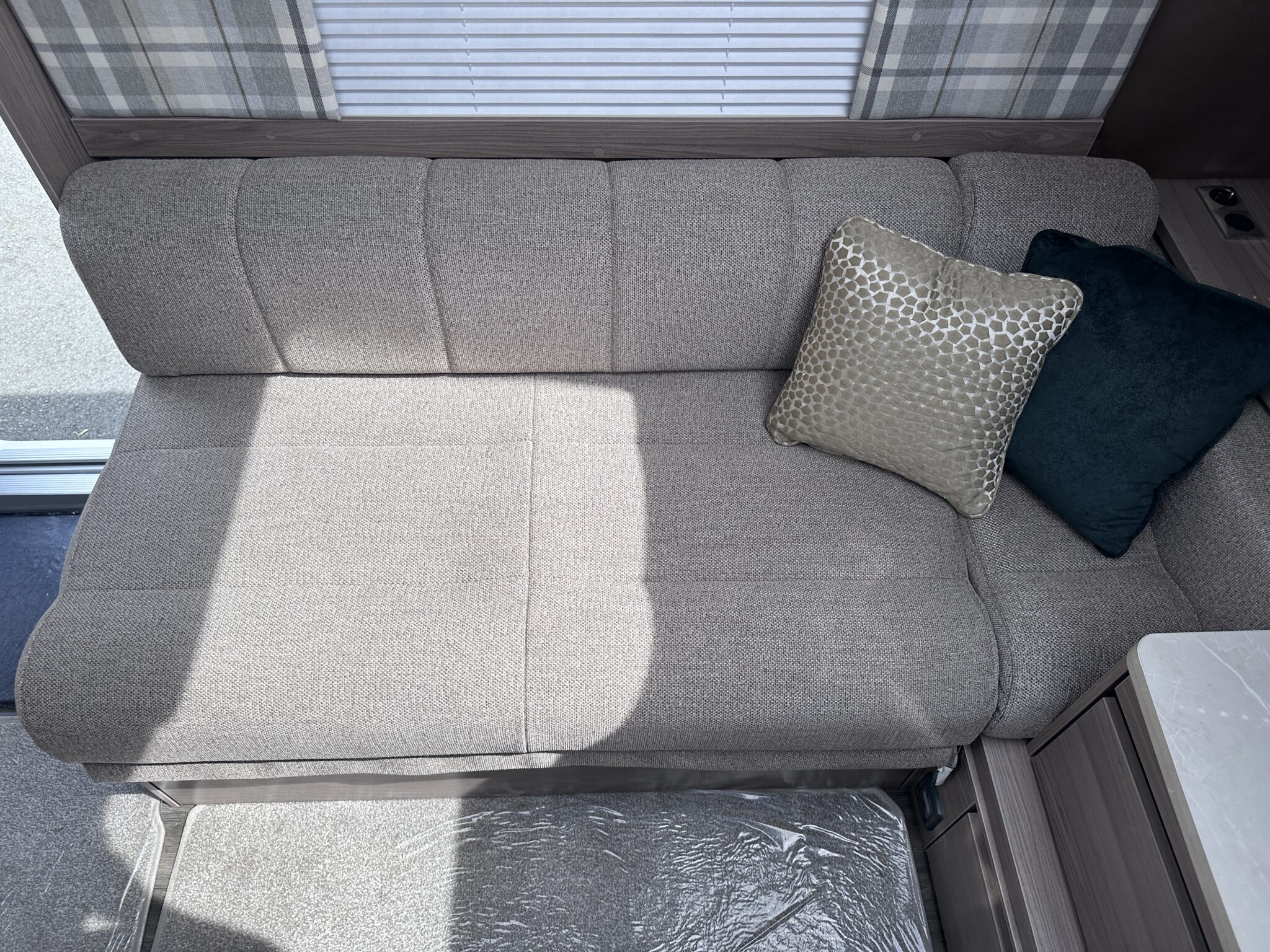 Swift Challenger Grande 580 SE – 2023 Caravan - Image 33