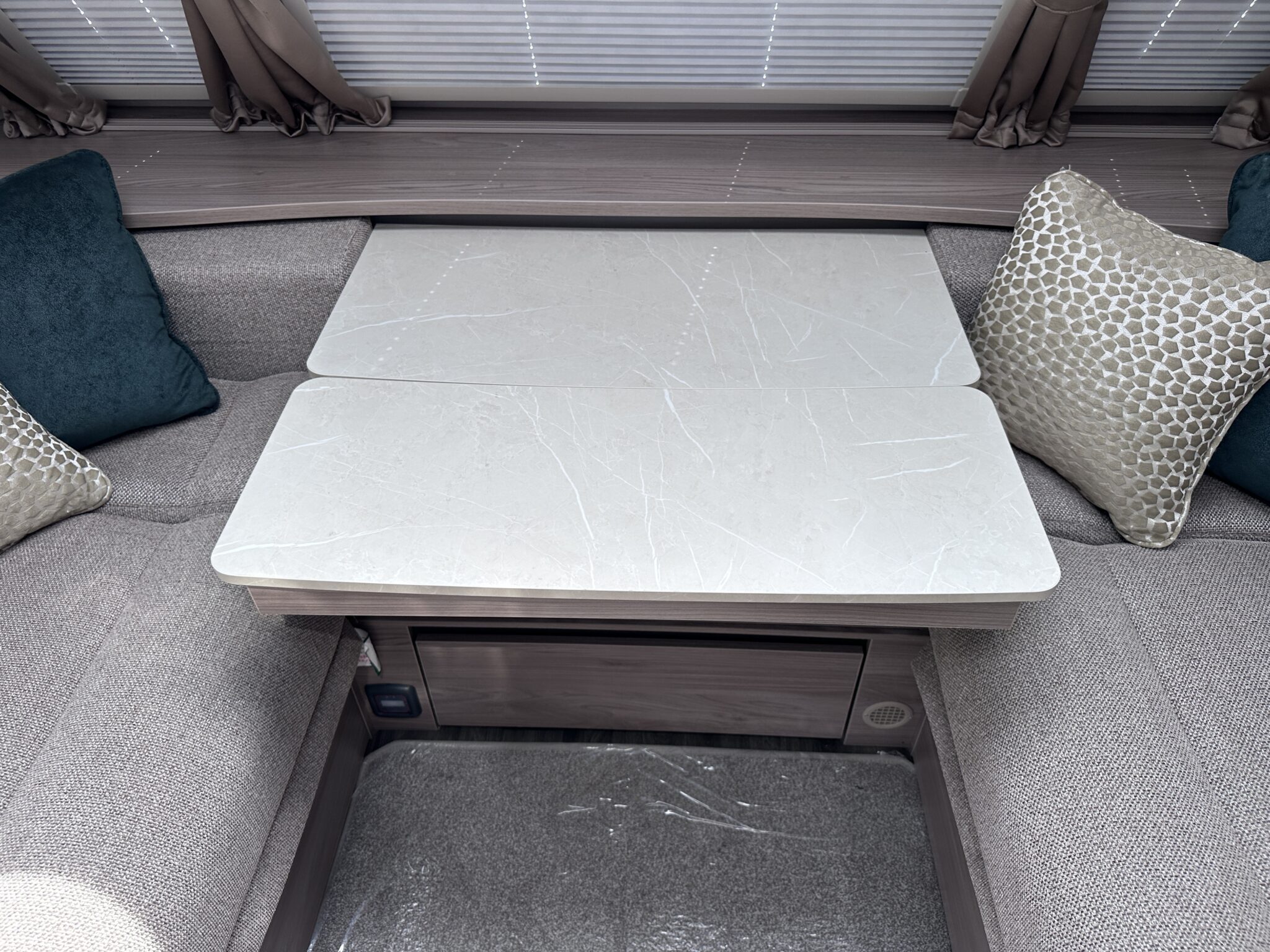 Swift Challenger Grande 580 SE – 2023 Caravan - Image 38