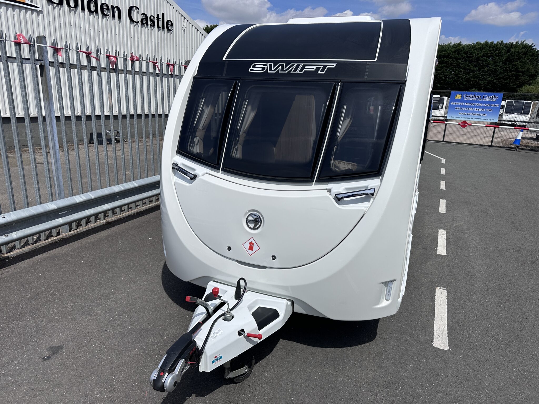 Swift Sunrise Compact – 2024 Caravan