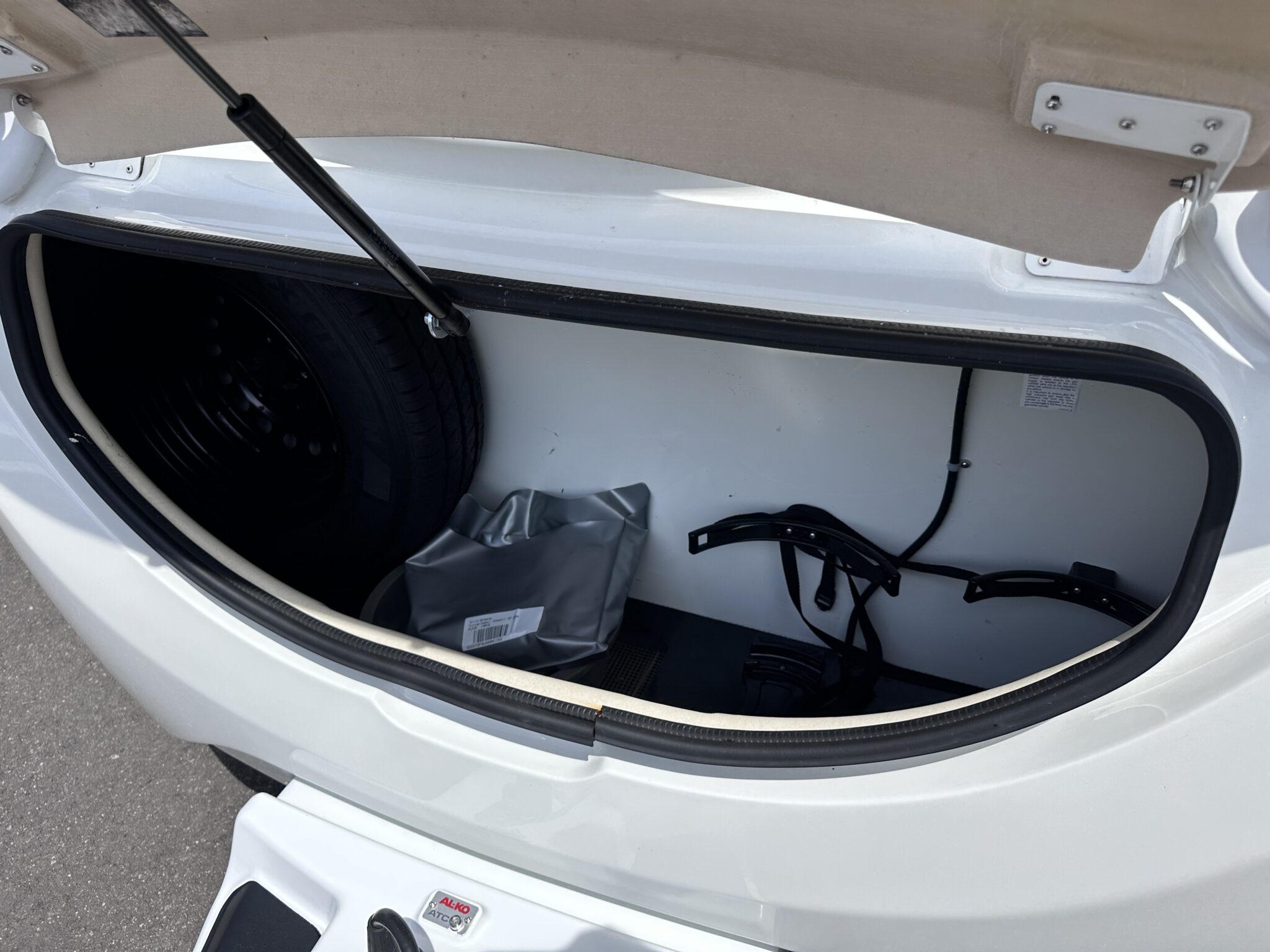 Swift Sunrise Compact – 2024 Caravan - Image 17