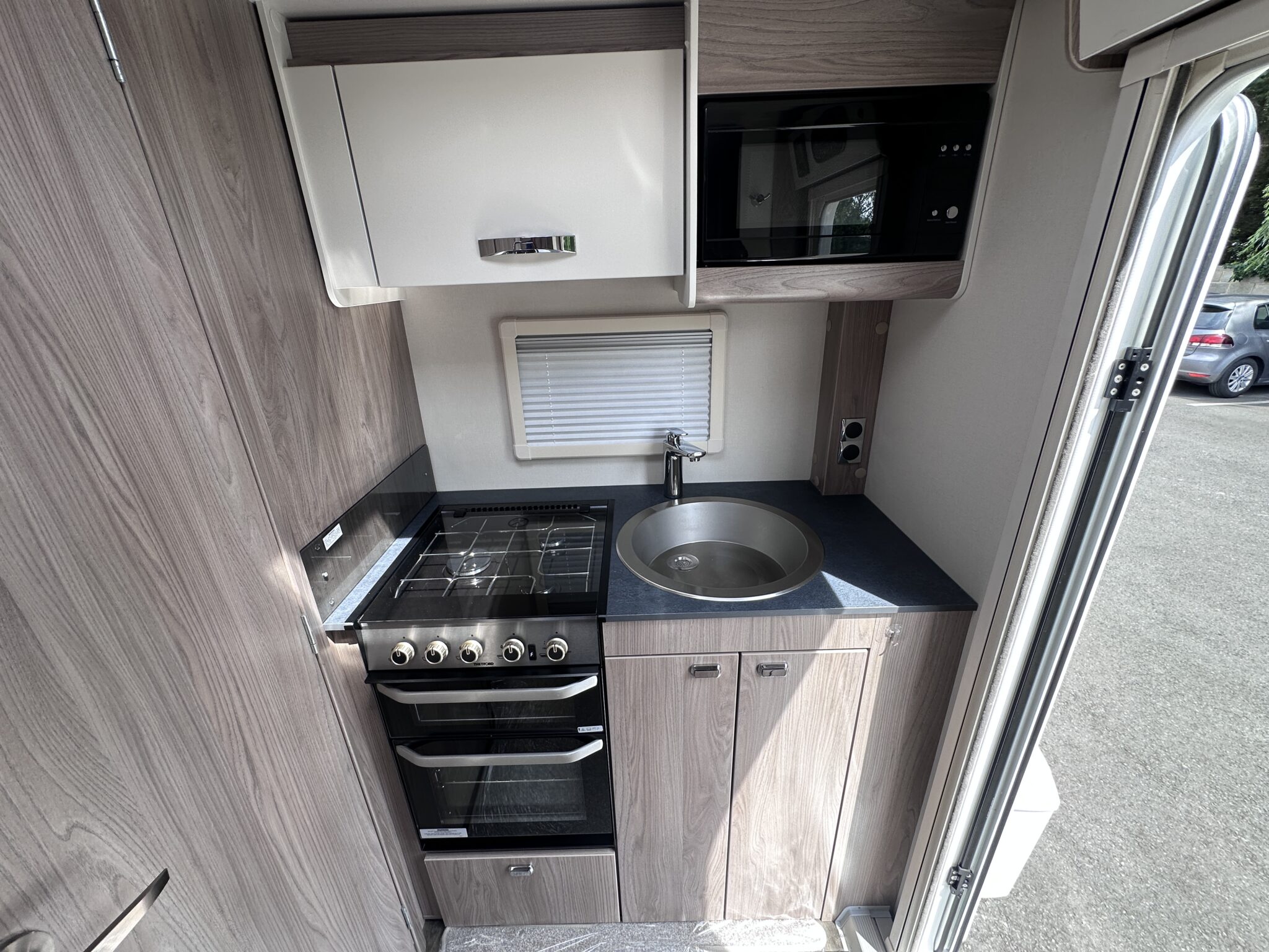 Swift Sunrise Compact – 2024 Caravan - Image 25