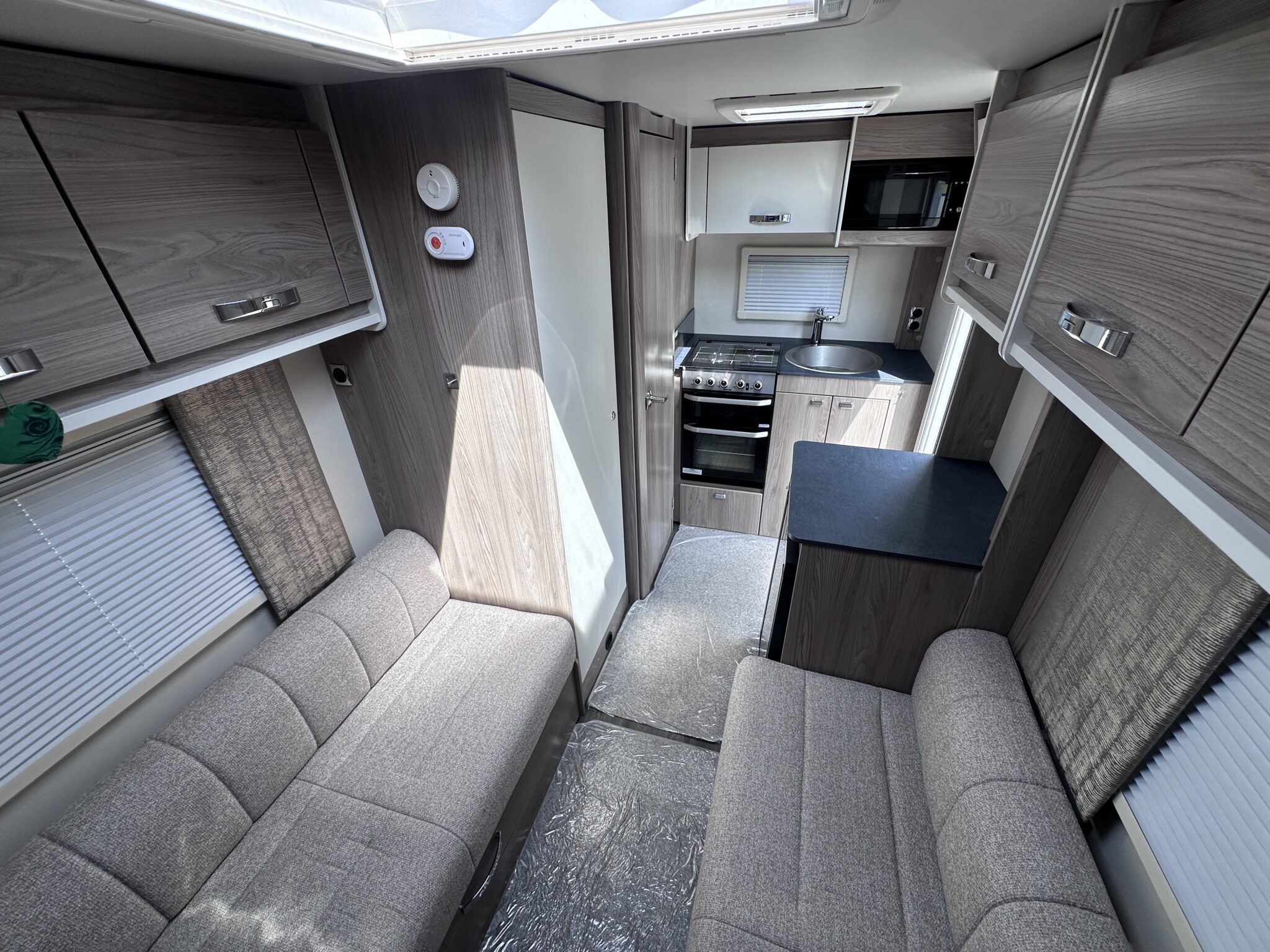 Swift Sunrise Compact – 2024 Caravan - Image 26