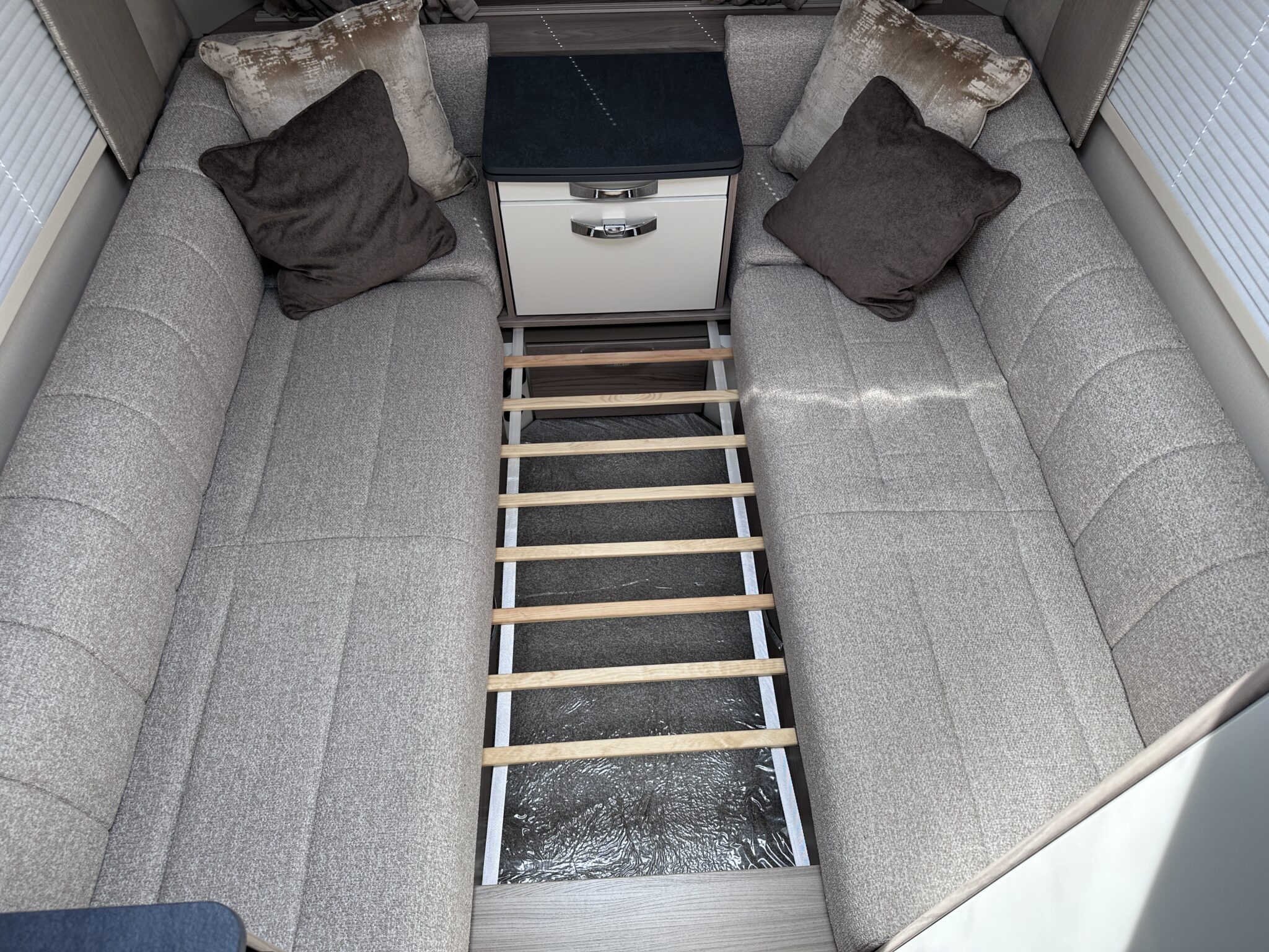 Swift Sunrise Compact – 2024 Caravan - Image 38