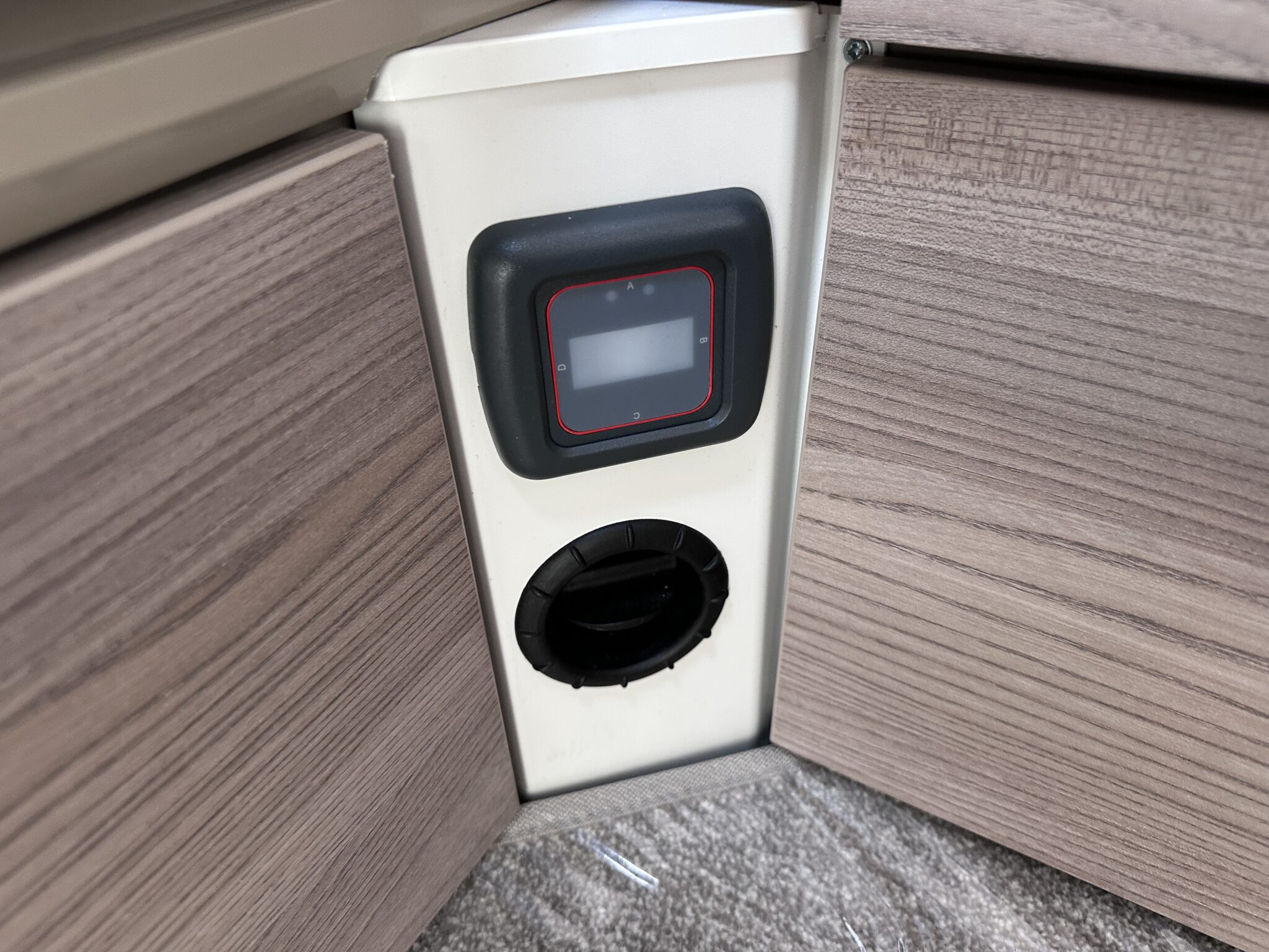 Swift Sunrise Compact – 2024 Caravan - Image 39