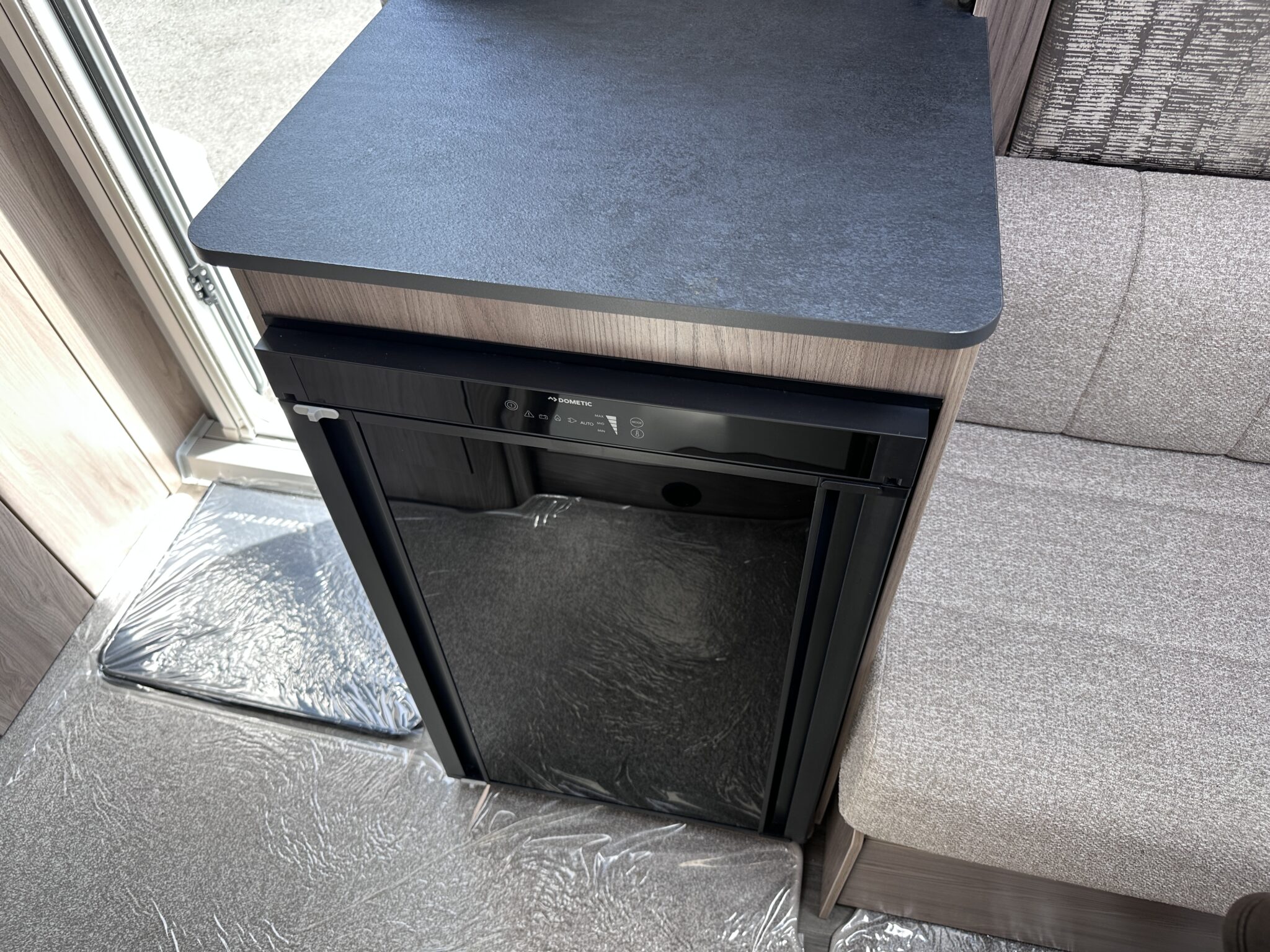 Swift Sunrise Compact – 2024 Caravan - Image 46