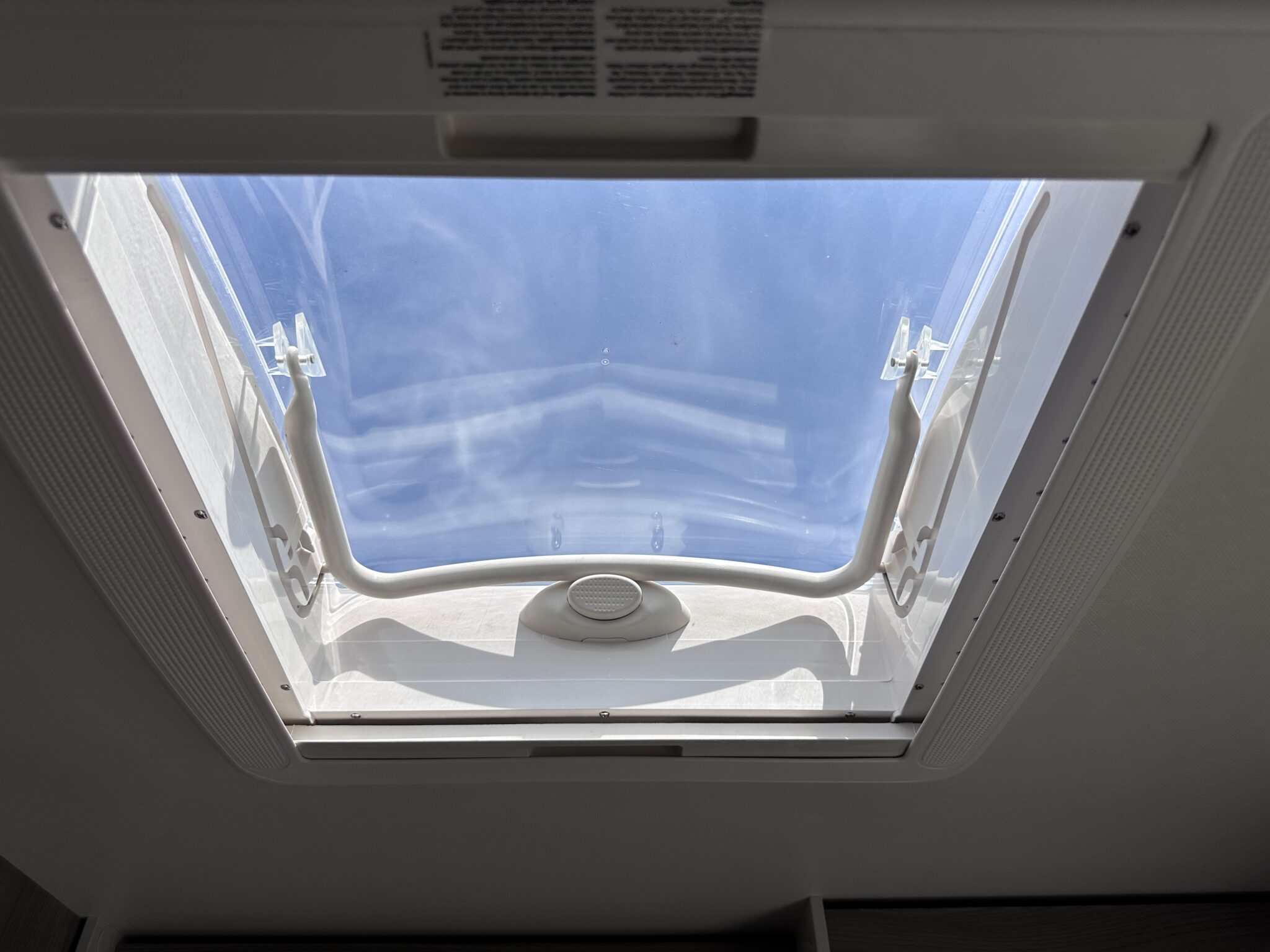 Swift Sunrise Compact – 2024 Caravan - Image 60