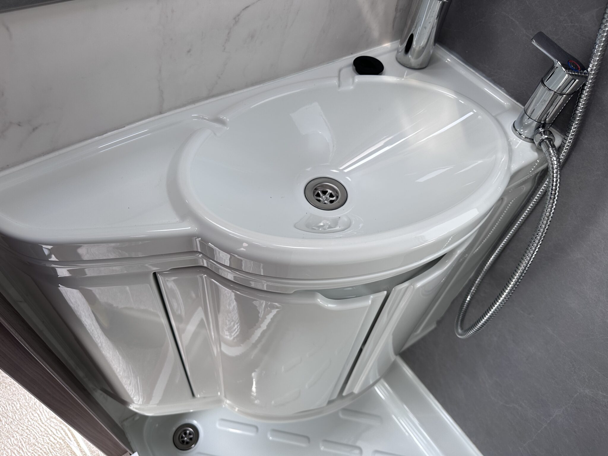 Swift Sunrise Compact – 2024 Caravan - Image 64