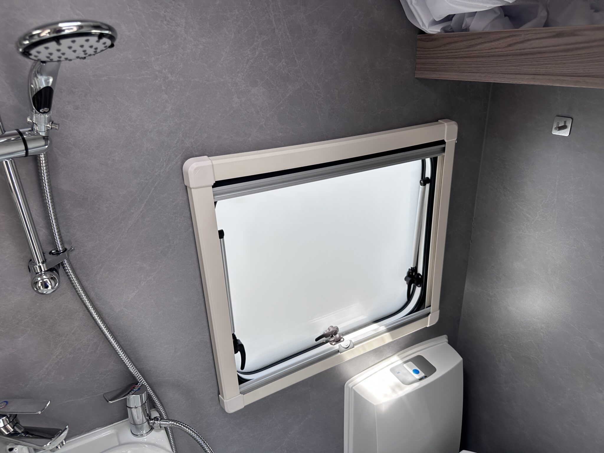 Swift Sunrise Compact – 2024 Caravan - Image 67