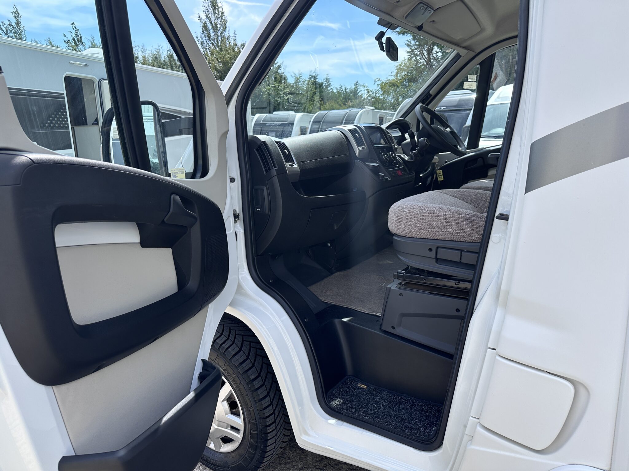 Bessacarr E452 – 2013 Motorhome - Image 12