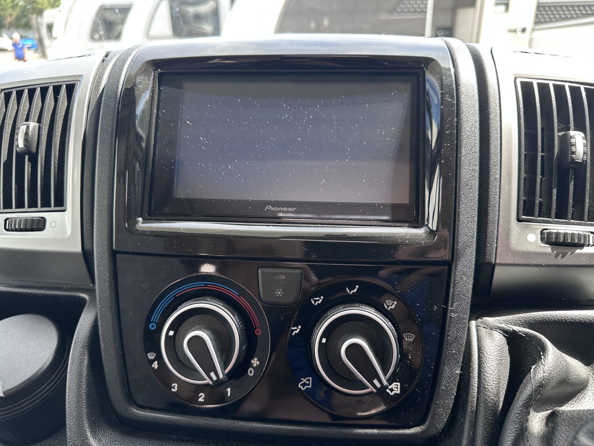 Bessacarr E452 – 2013 Motorhome - Image 28