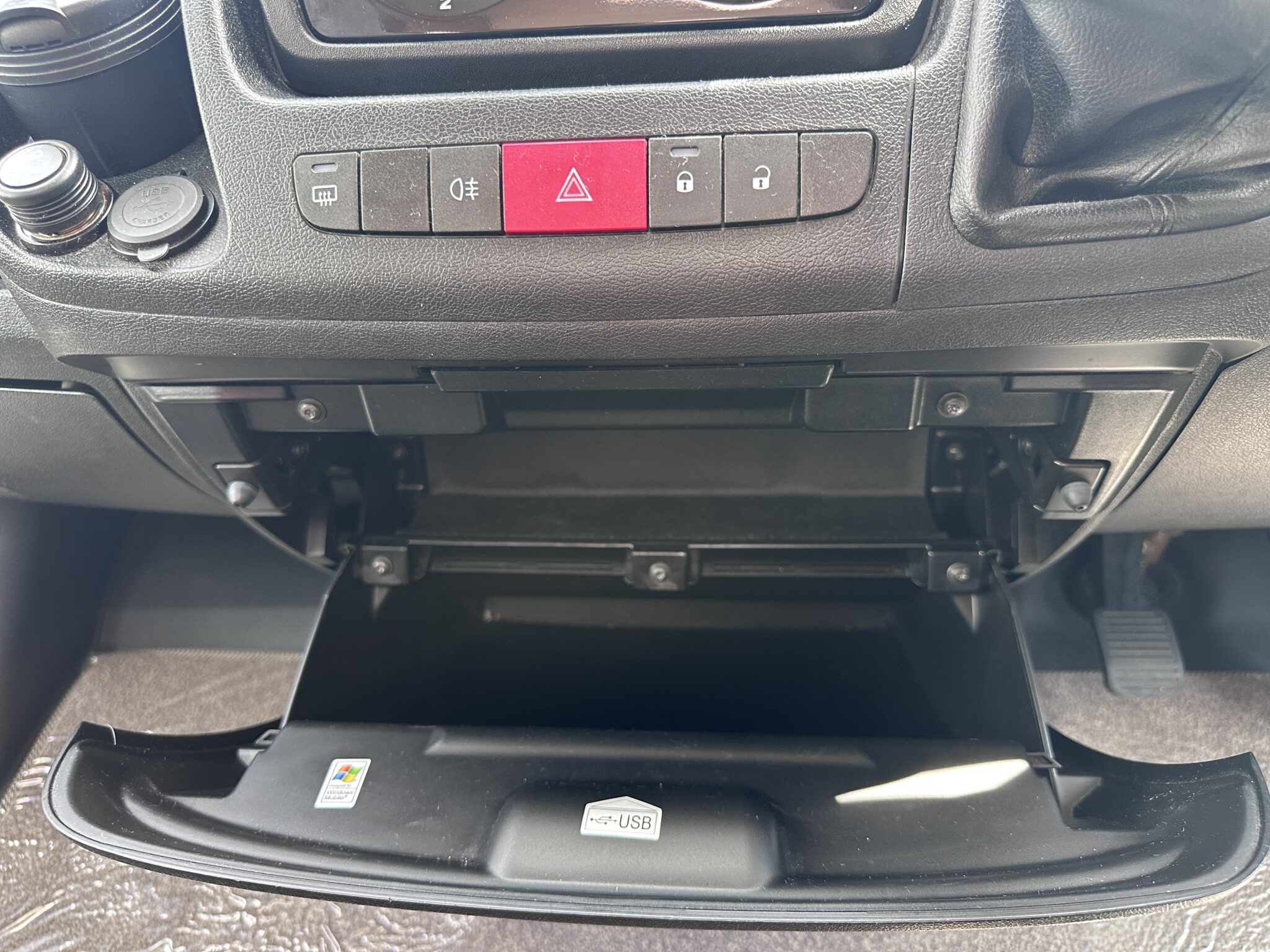Bessacarr E452 – 2013 Motorhome - Image 30