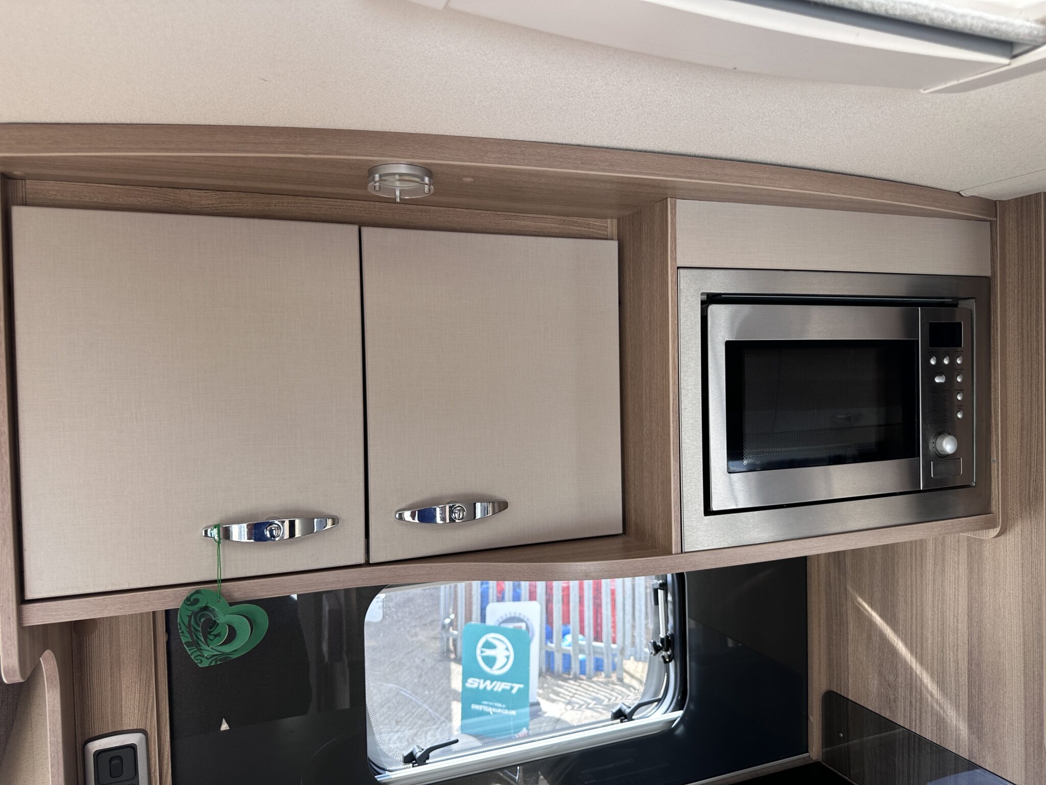 Bessacarr E452 – 2013 Motorhome - Image 47