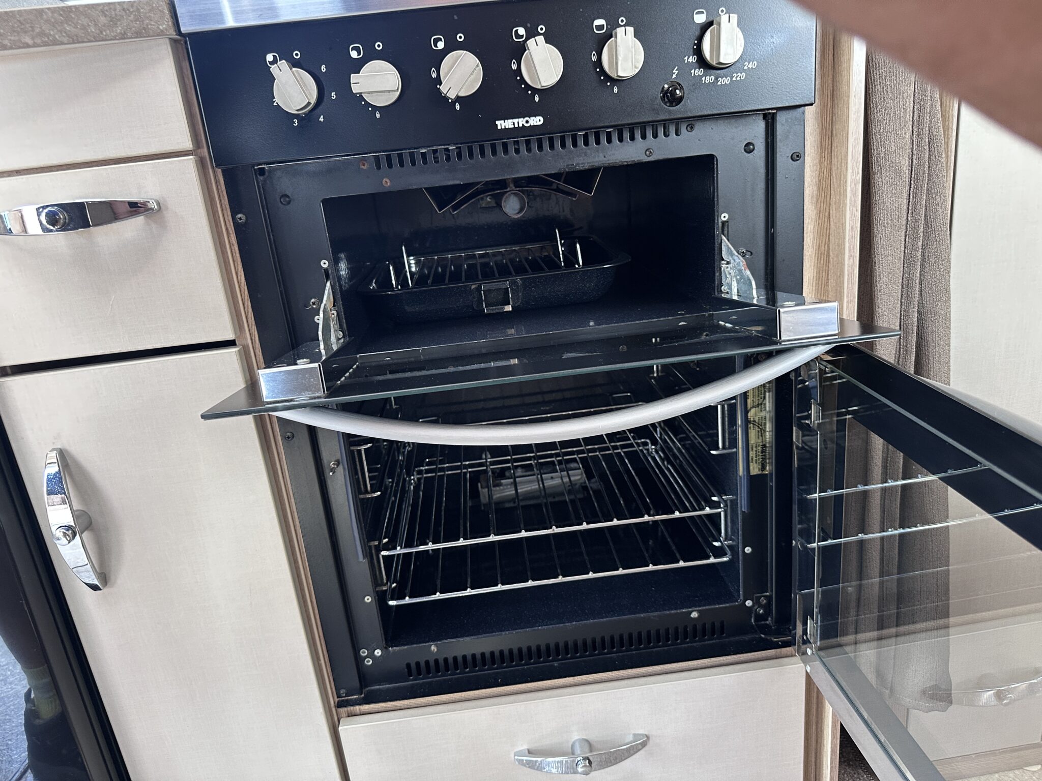 Bessacarr E452 – 2013 Motorhome - Image 53