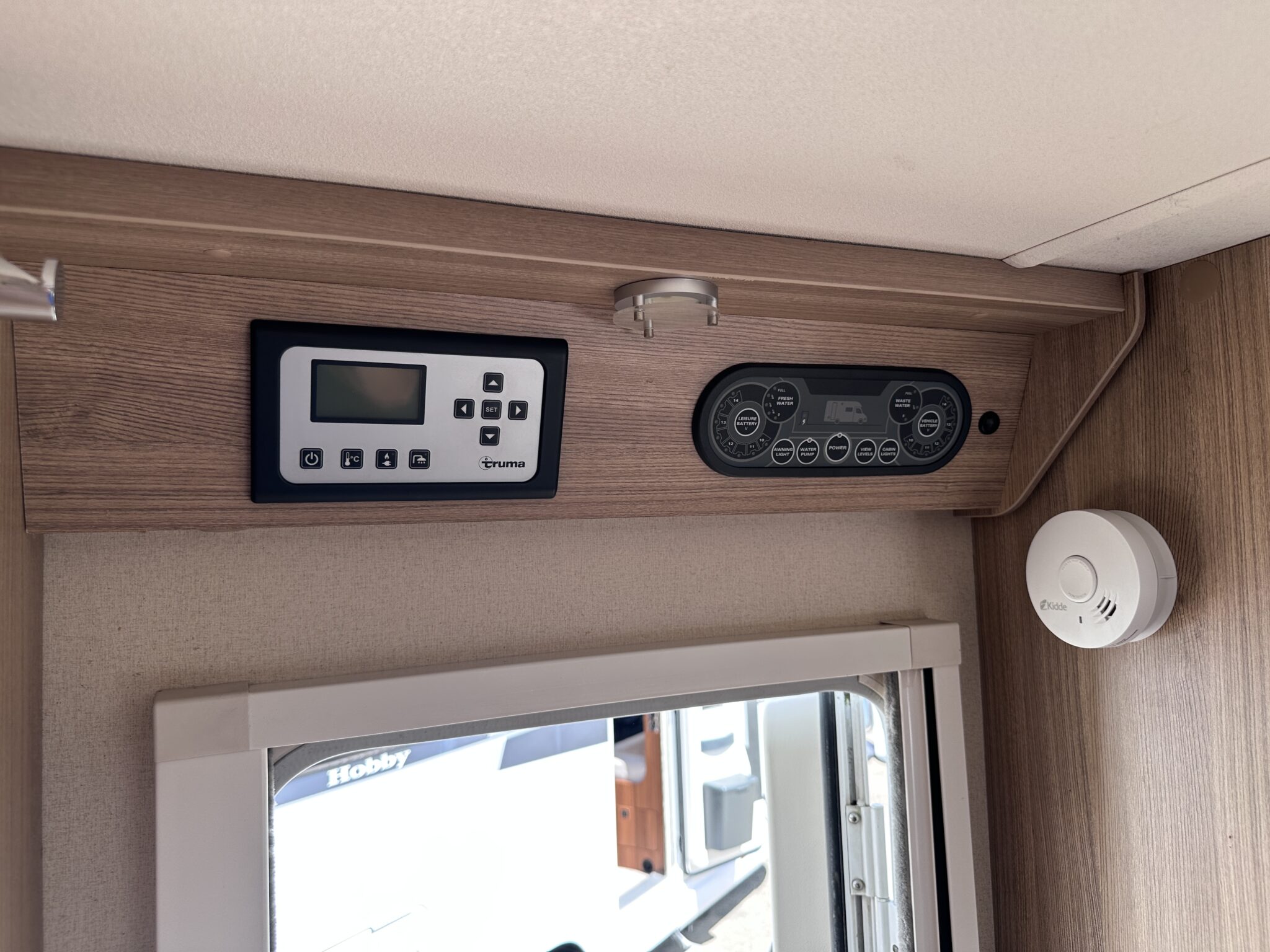Bessacarr E452 – 2013 Motorhome - Image 60