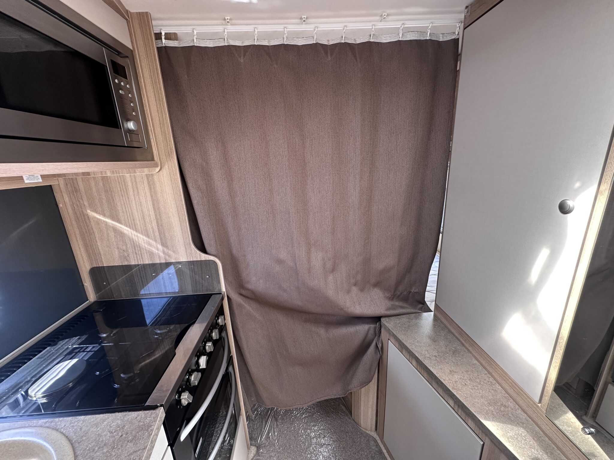 Bessacarr E452 – 2013 Motorhome - Image 72
