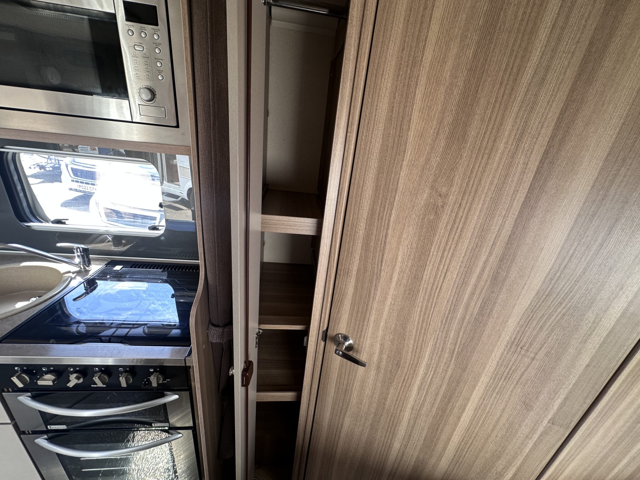 Bessacarr E452 – 2013 Motorhome - Image 85