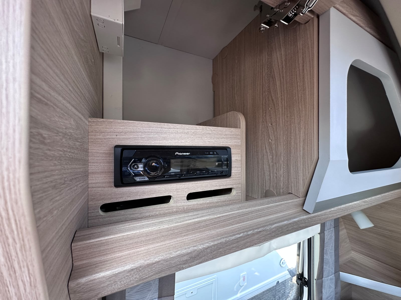 Knaus Südwind 450 UE – 2020 Caravan - Image 21