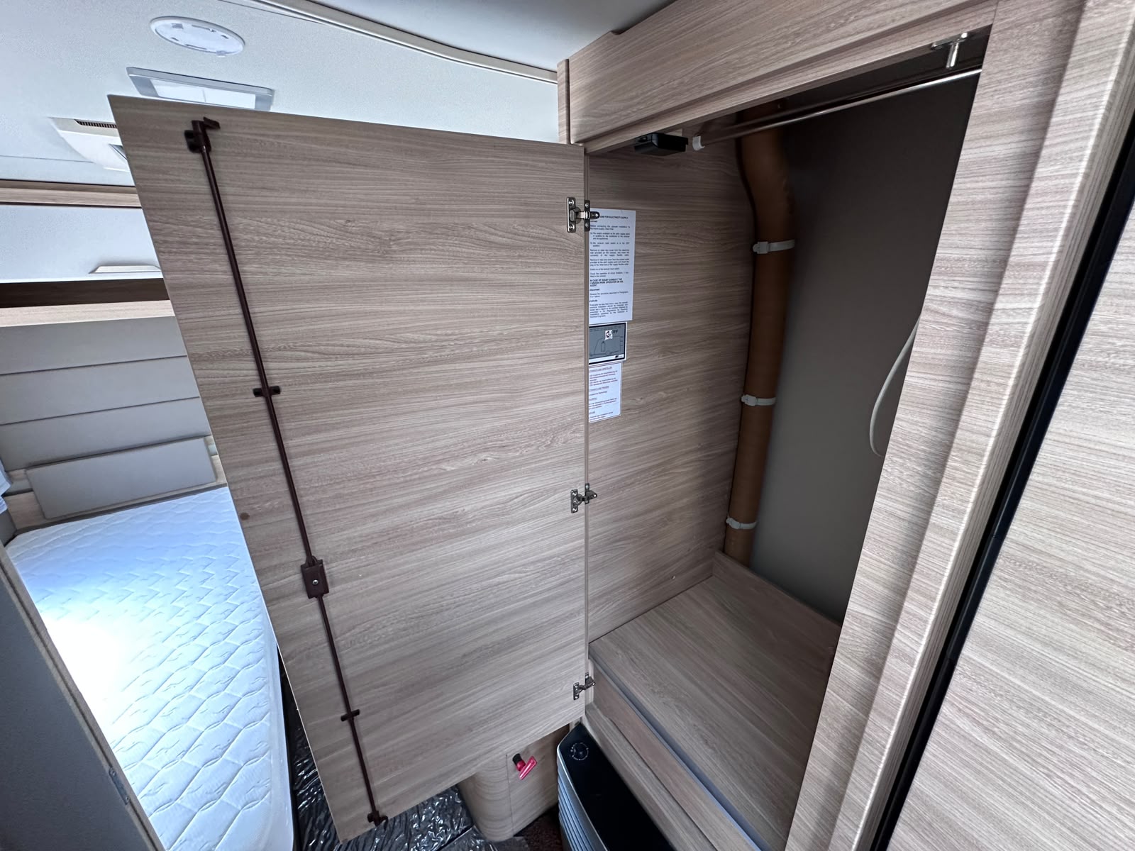 Knaus Südwind 450 UE – 2020 Caravan - Image 42