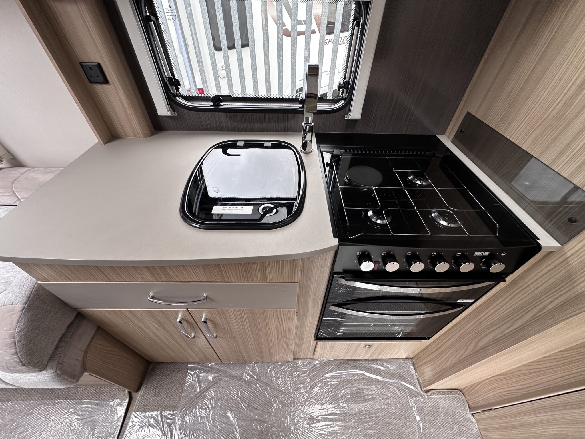 Coachman Pastiche 460 – 2018 Caravan - Image 43