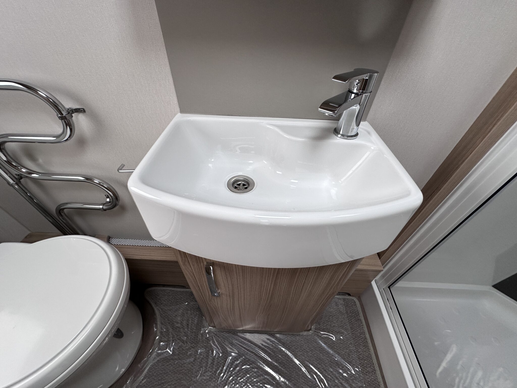 Coachman Pastiche 460 – 2018 Caravan - Image 60