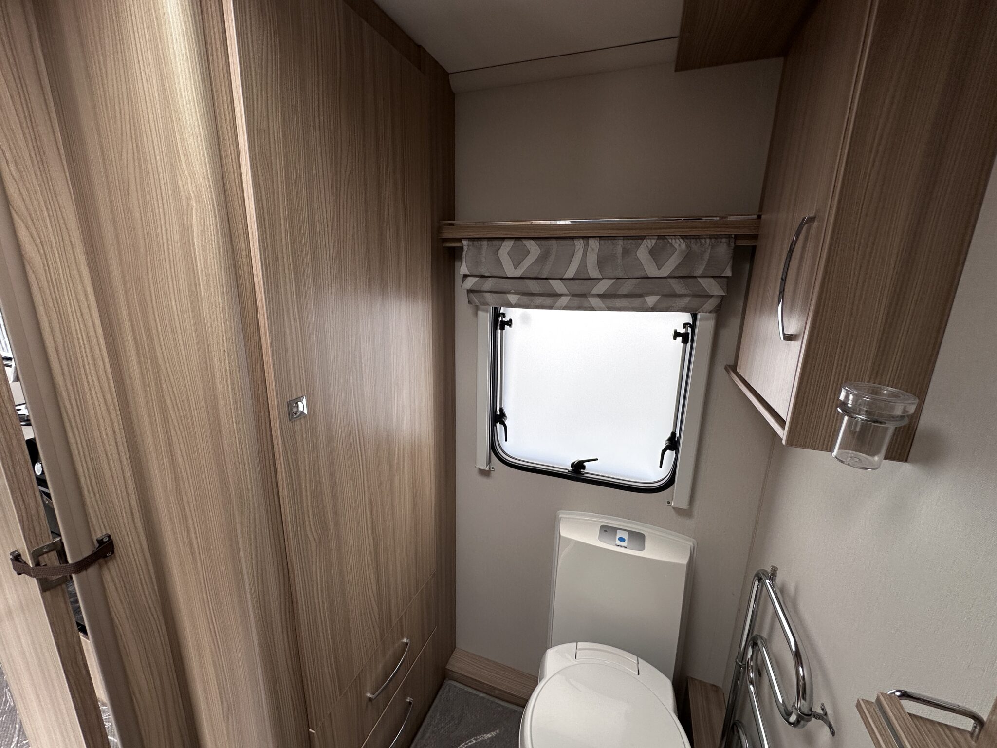 Coachman Pastiche 460 – 2018 Caravan - Image 62