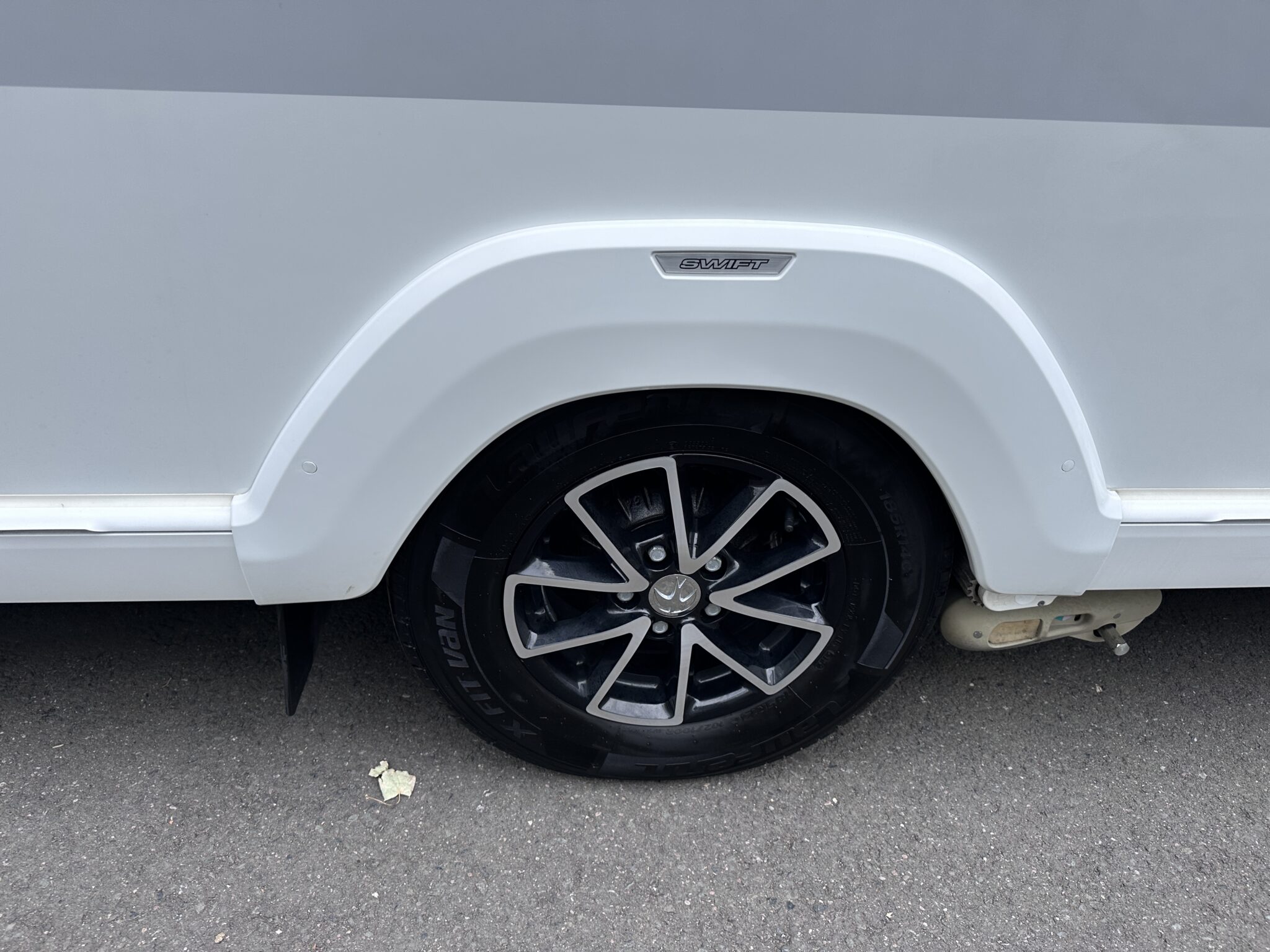 Swift Challenger Exclusive 480 – 2024 Caravan - Image 7