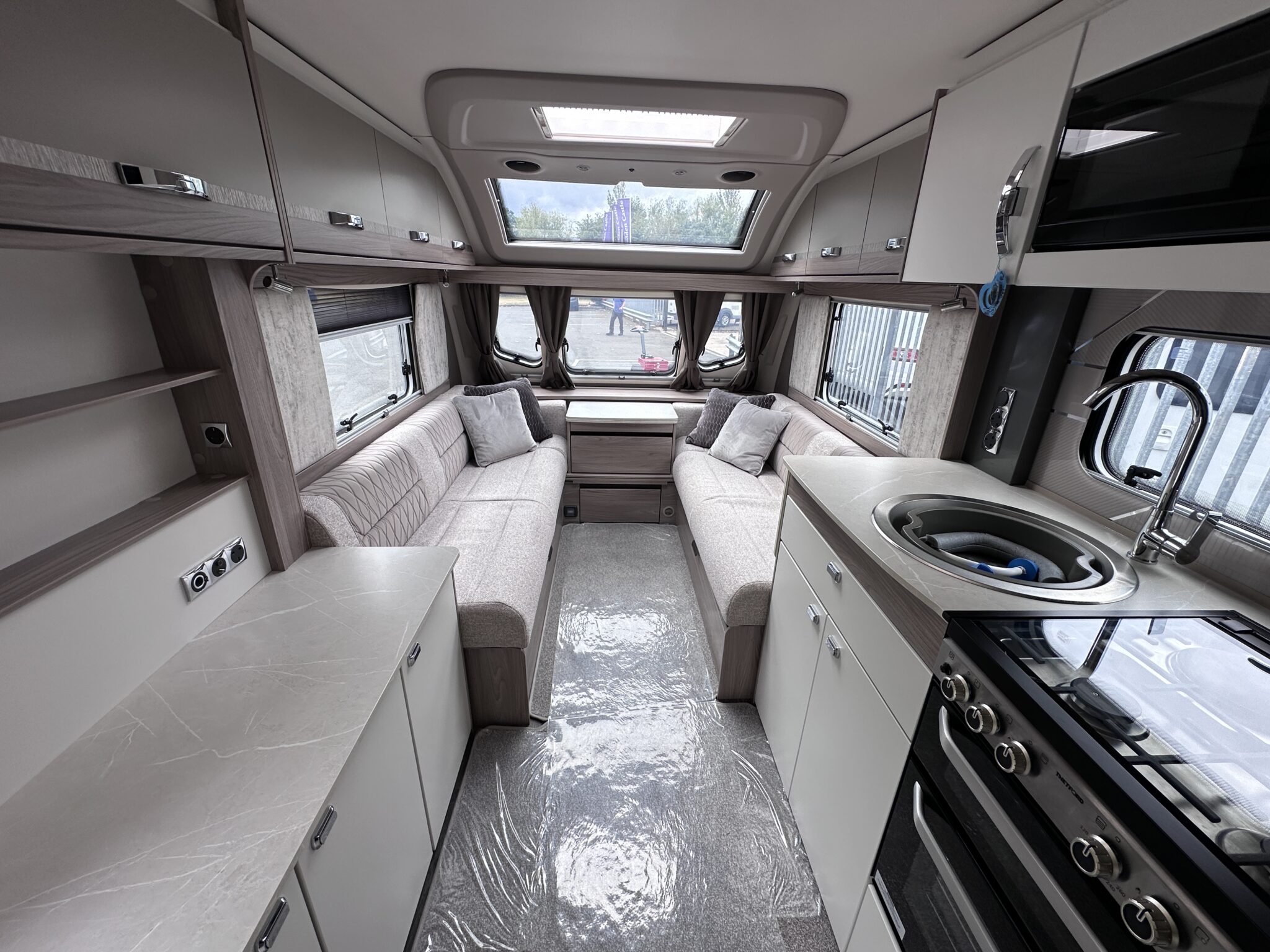 Swift Challenger Exclusive 480 – 2024 Caravan - Image 21