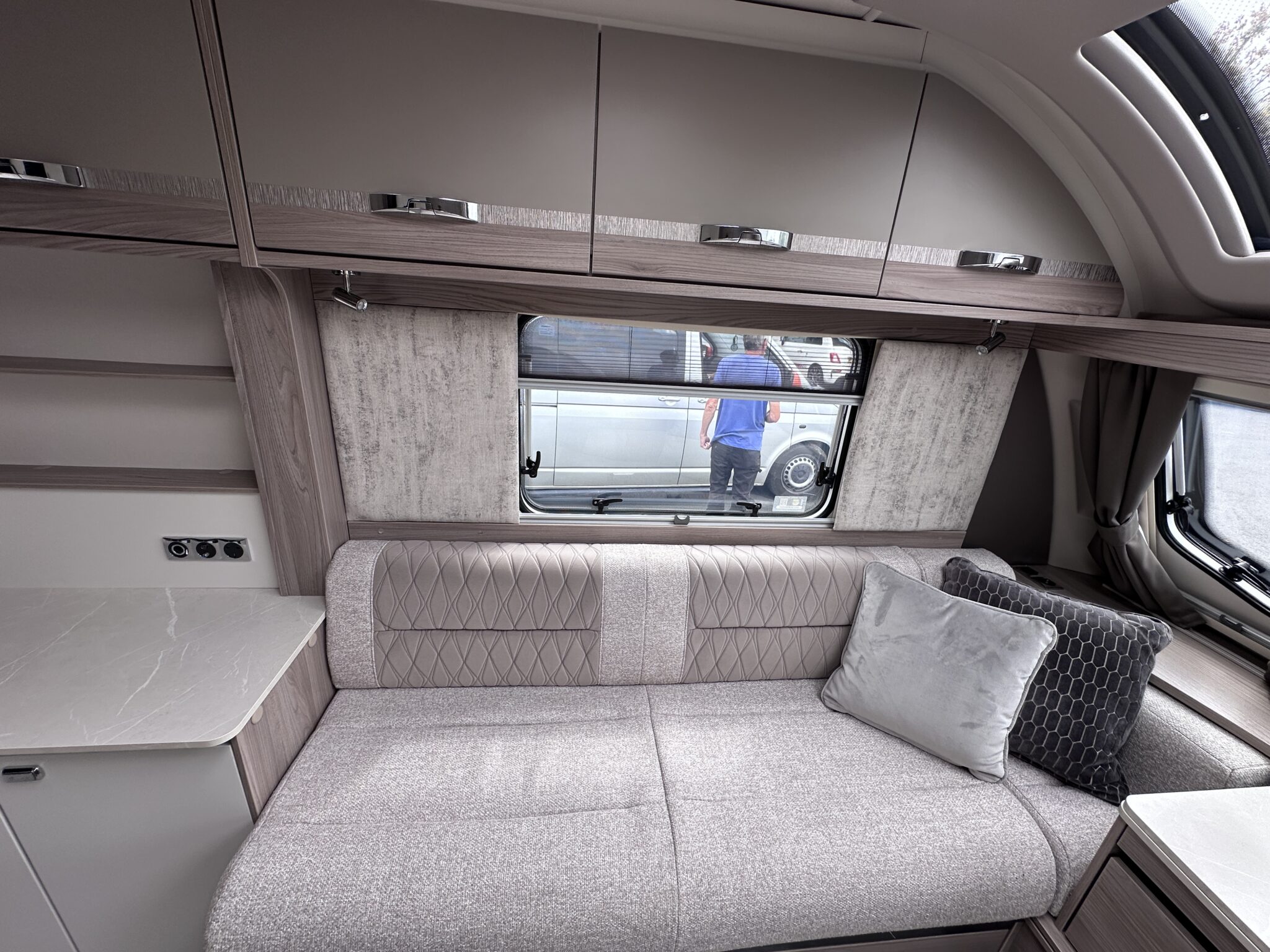 Swift Challenger Exclusive 480 – 2024 Caravan - Image 25
