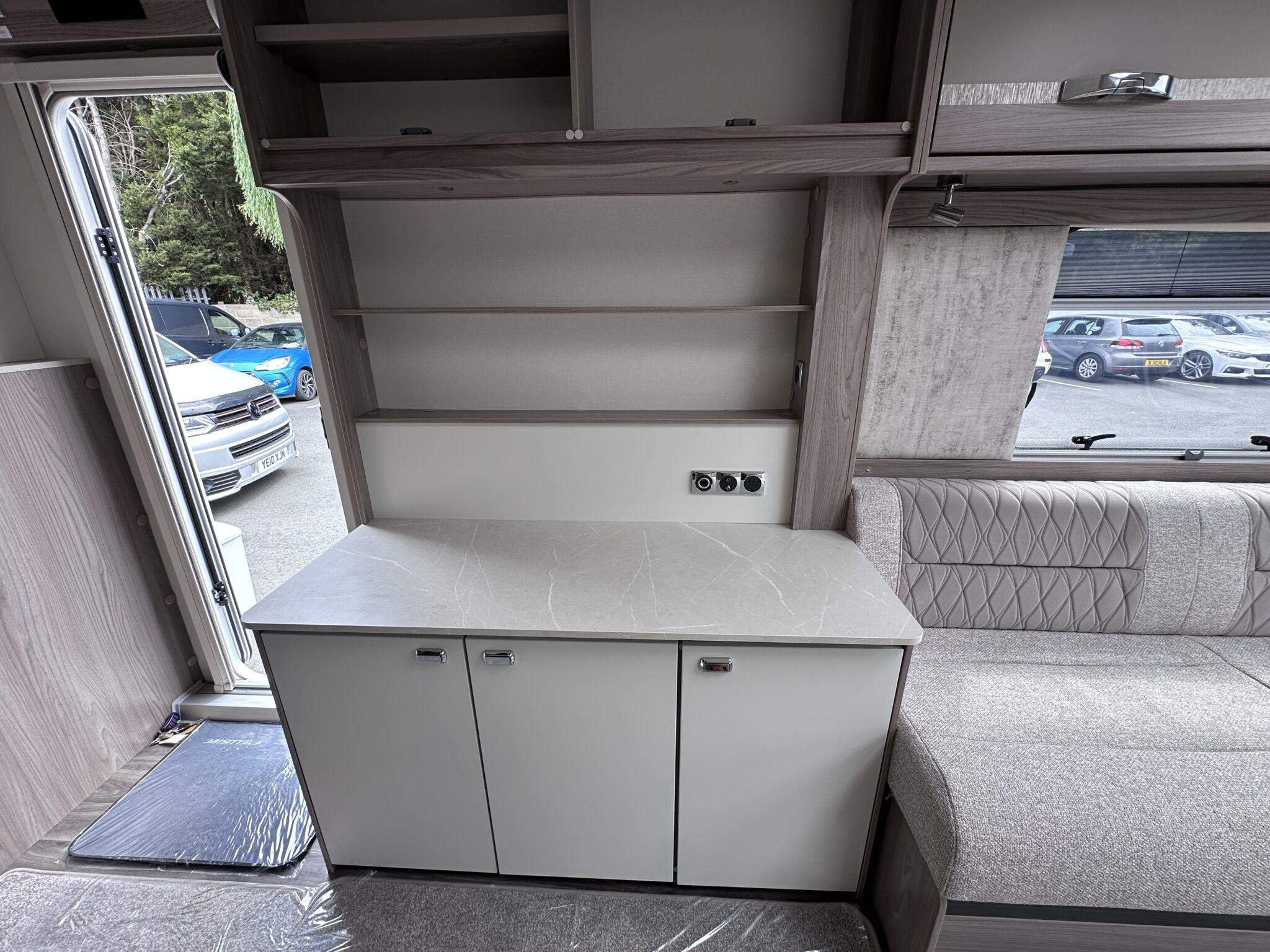 Swift Challenger Exclusive 480 – 2024 Caravan - Image 43