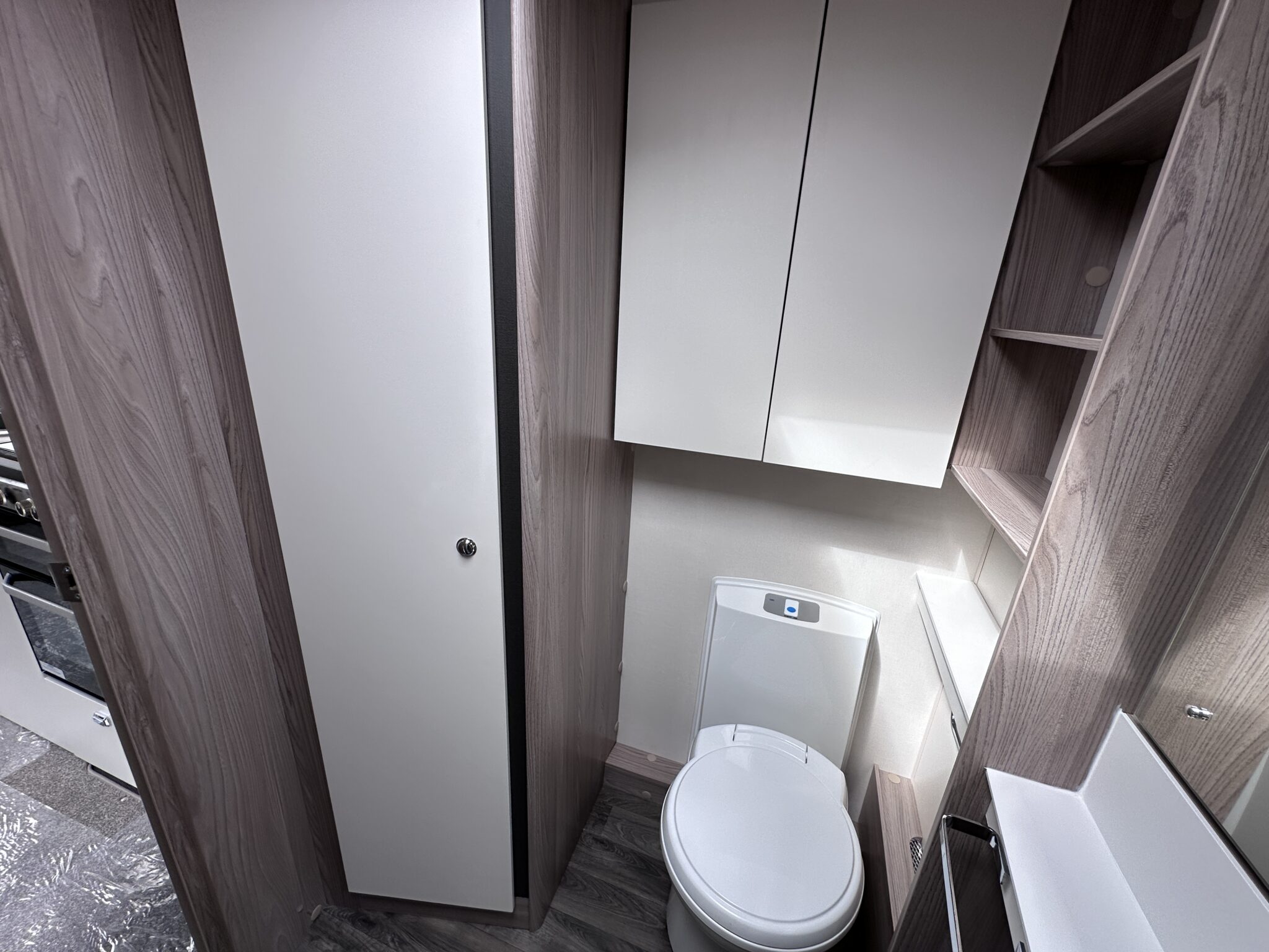 Swift Challenger Exclusive 480 – 2024 Caravan - Image 57