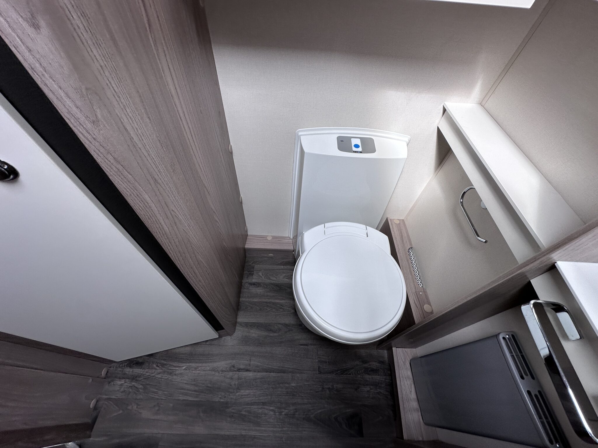Swift Challenger Exclusive 480 – 2024 Caravan - Image 59