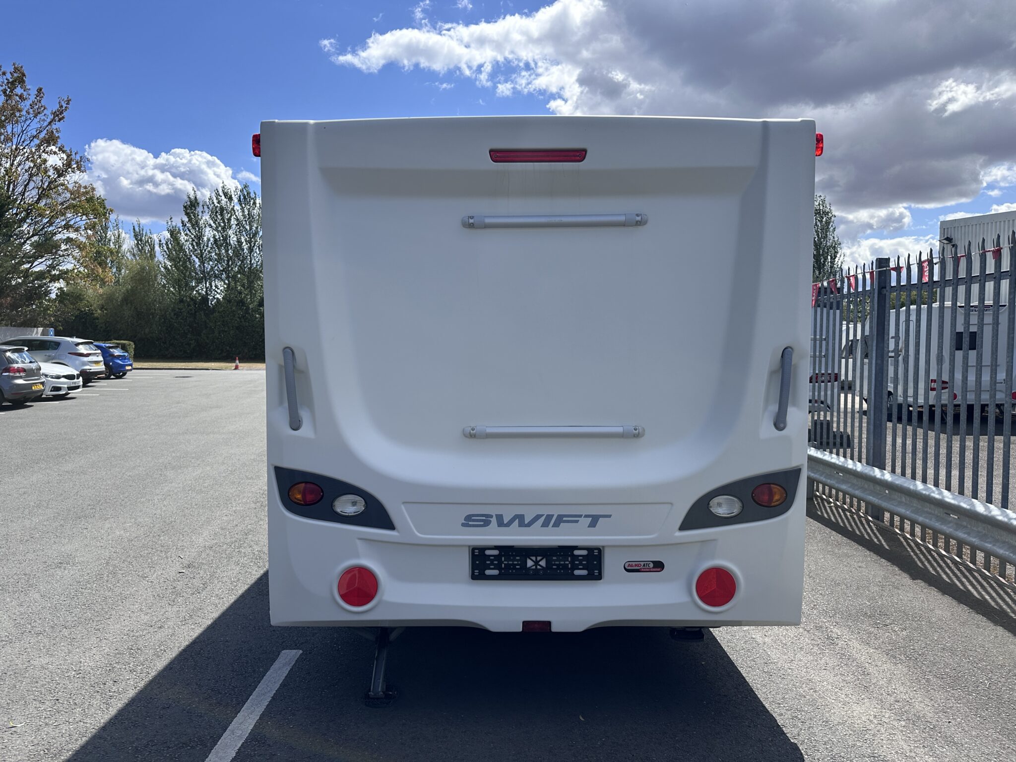 Swift Classic Doublette – 2016 Caravan - Image 5